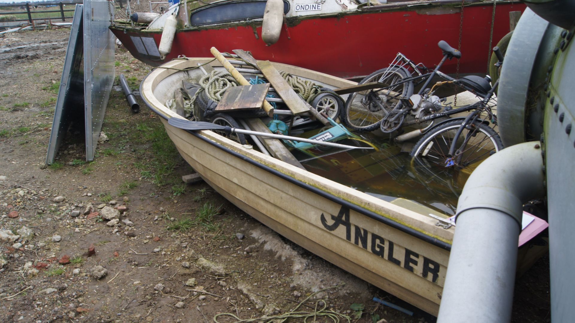 Approx 4.5m Angler row boat