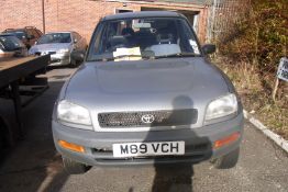 M89 VCH Toyota Rav4 2.0 GX with V5 - No Key