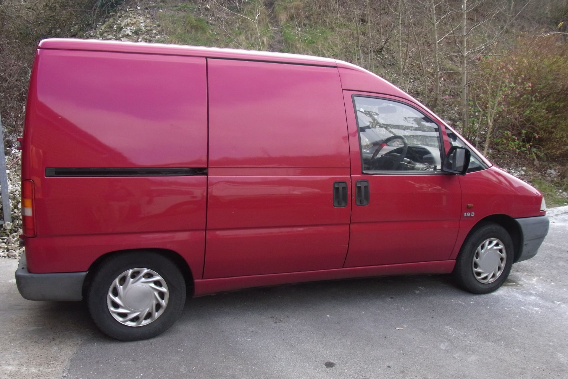 V231 GCD Citroen Dispatch 1.9D with V5 - No Key - THIS VEHICLE IS SUBJECT TO VAT - Image 2 of 3