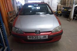 R935 LJK Peugeot 106 XL Auto with V5