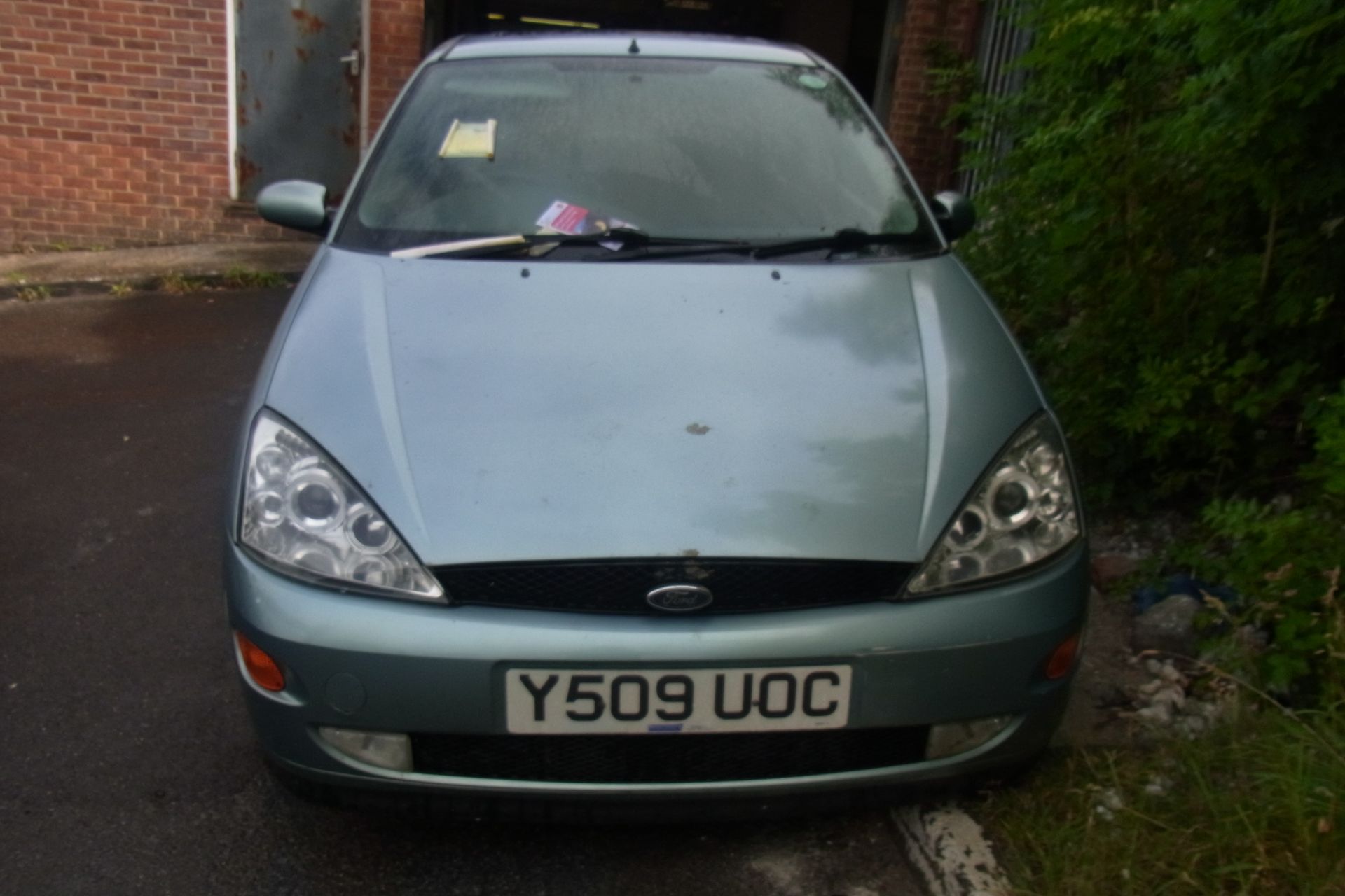 Lot 11 - Y509 UOC - Ford Focus Zetec with V5 & Key