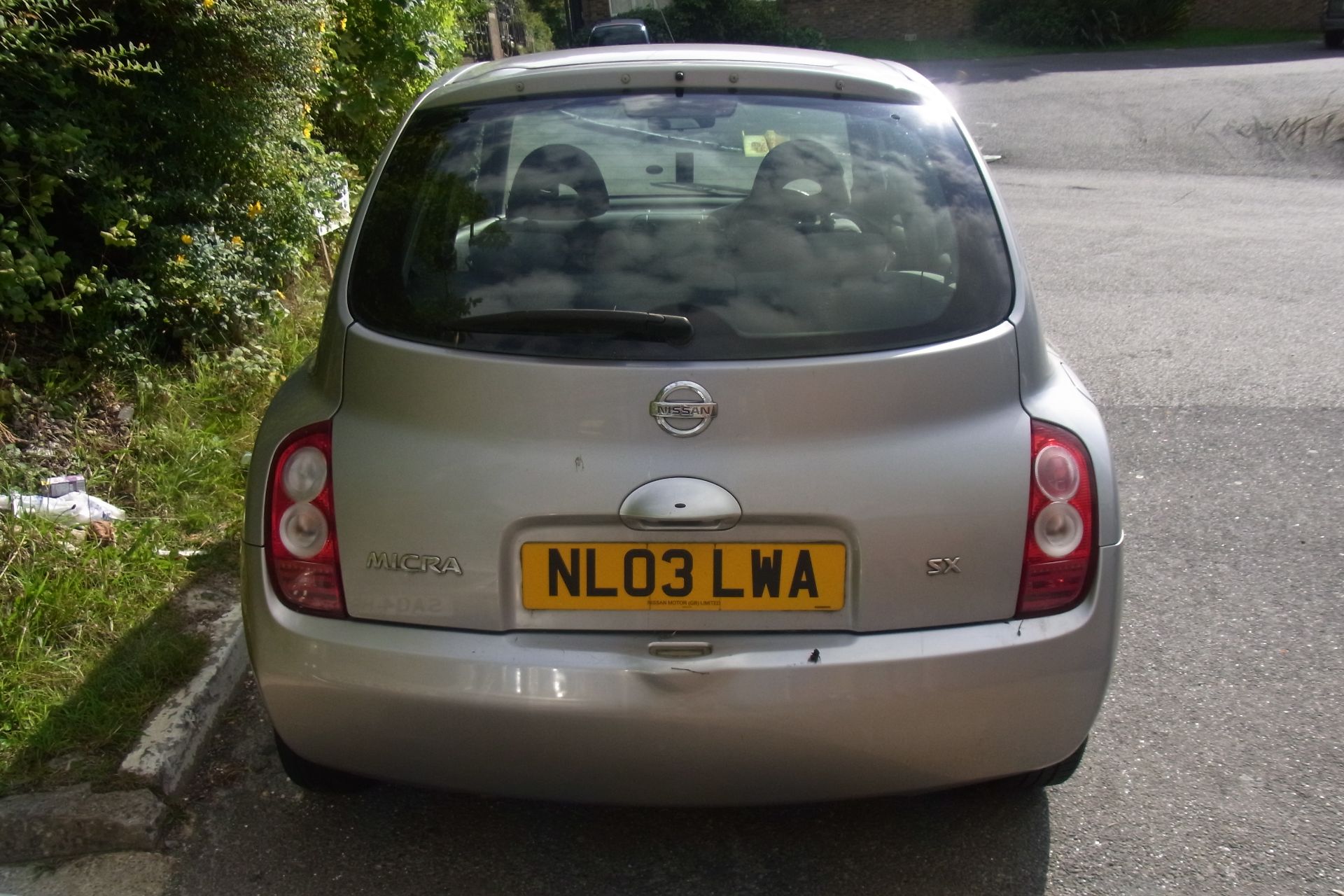 NL03 LWA - Nissan Micra SX with V5 - No Keys - Image 3 of 3