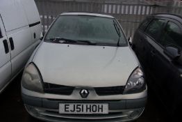 EJ51 HOH - Renault Clio Expression 16V