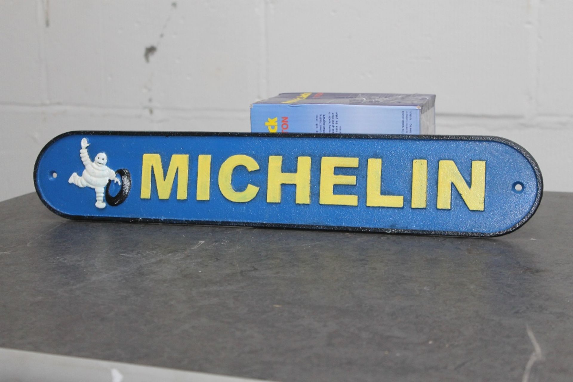 51cm Michelin Sign