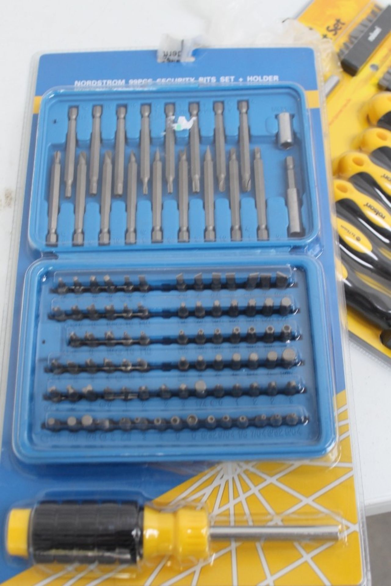 2 Screwdriver Sets - Image 3 of 4