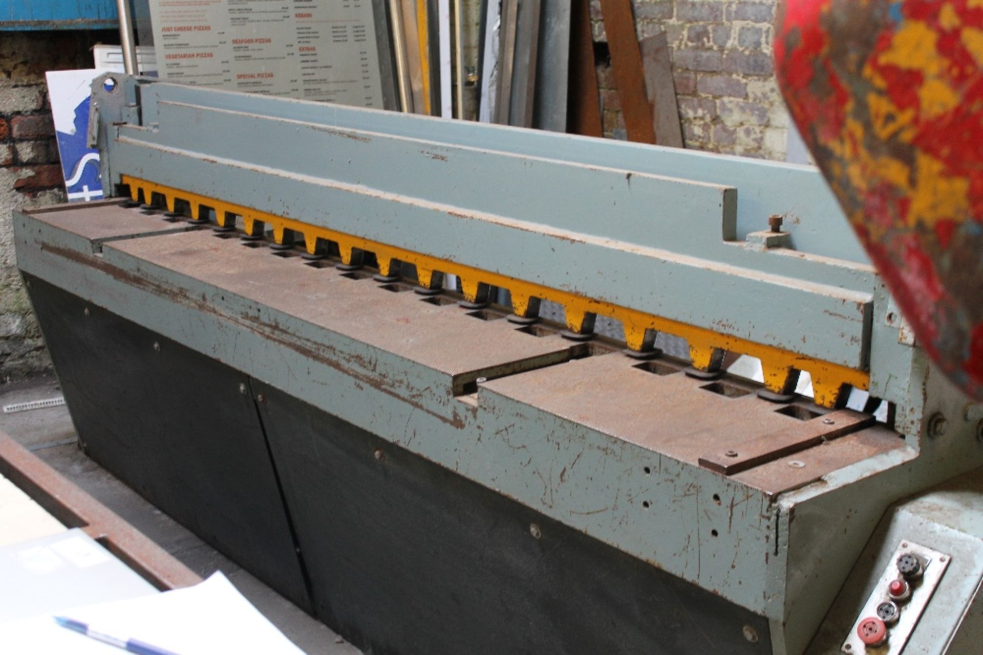 Beoco - Truefield Steel Cutting Machine – FJ Edwards Ltd - Image 2 of 3