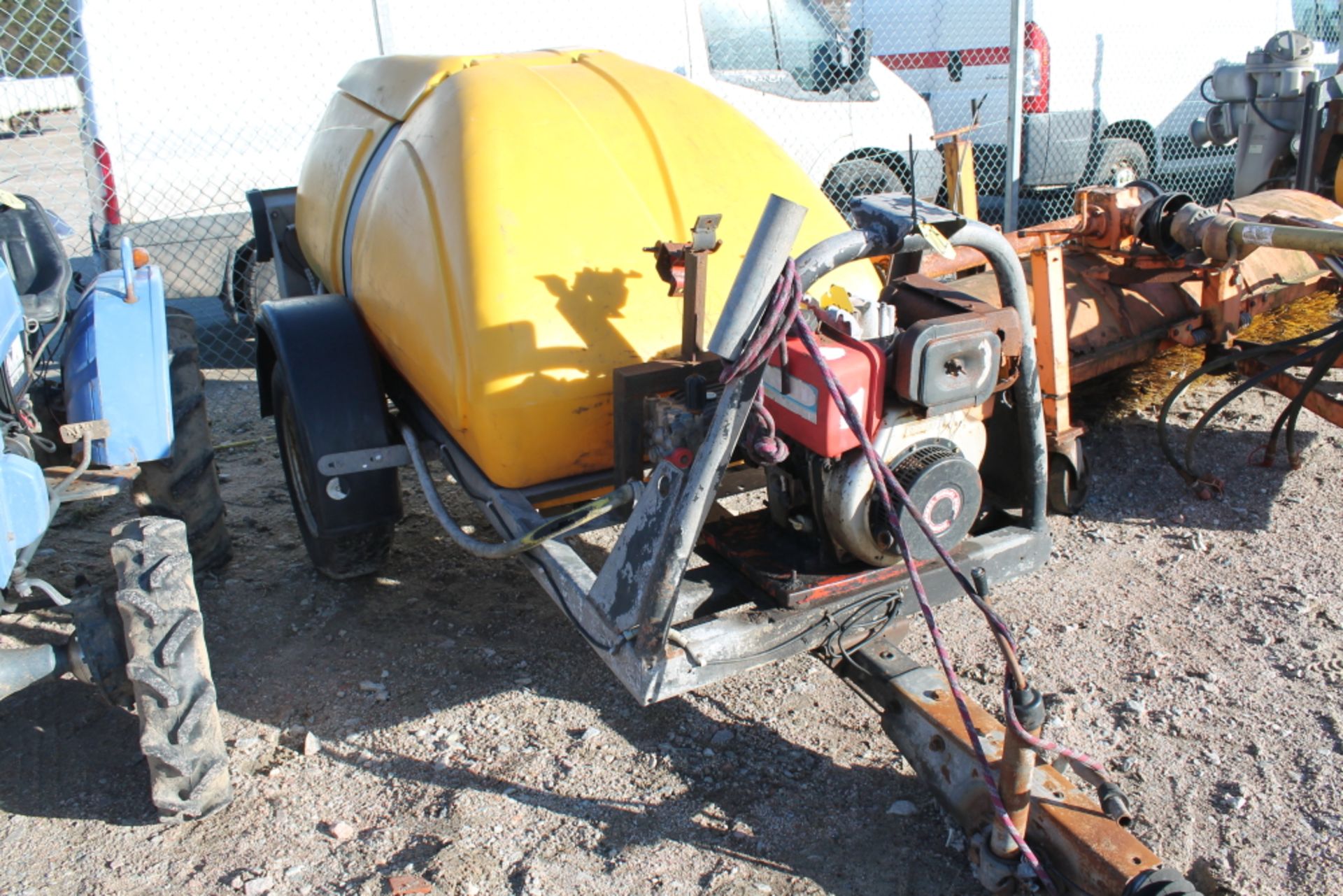 Sale Item:   PRESSURE WASHER    Vat Status:    NO VAT   Buyers Fees on this lot:   A Buyers Pemium o