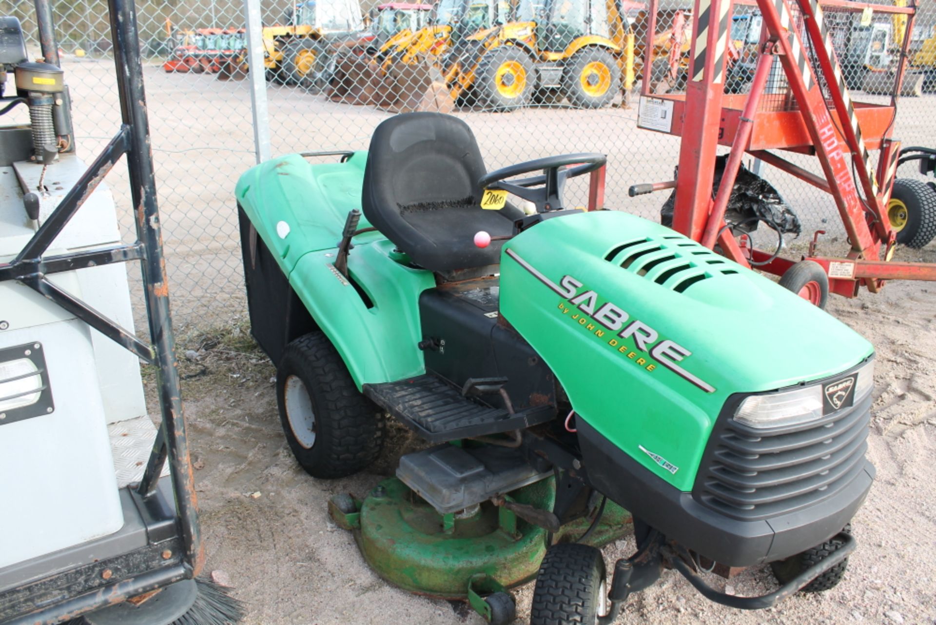 Sale Item:   SABRE- JOHN DEERE RIDE ON MOWER KEY STUCK IN   Vat Status:    Plus Vat @ 20 %