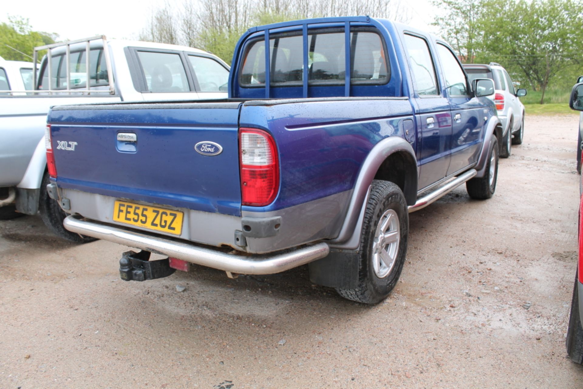 Ford Ranger Xlt 4x4 Td - 2500cc Pickup   Reg No :   FE55ZGZ   D.F.R :   30-Sep-05  Miles / Kms : - Image 3 of 4