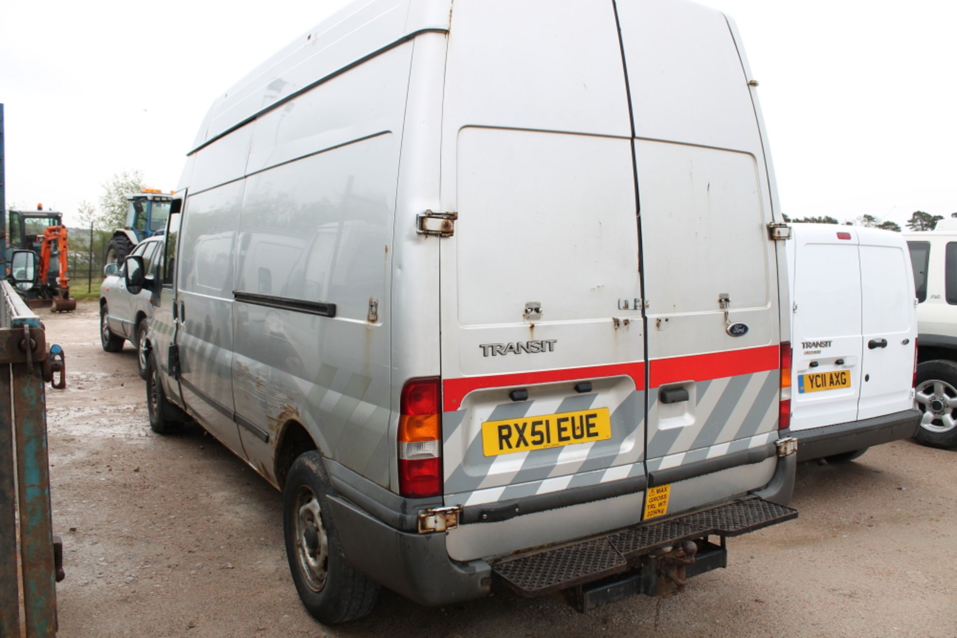 Ford Transit 350 Lwb Td - 2402cc 2. Door Van   Reg No :   RX51EUE   D.F.R :   19-Feb-02  Miles / Kms - Image 2 of 4