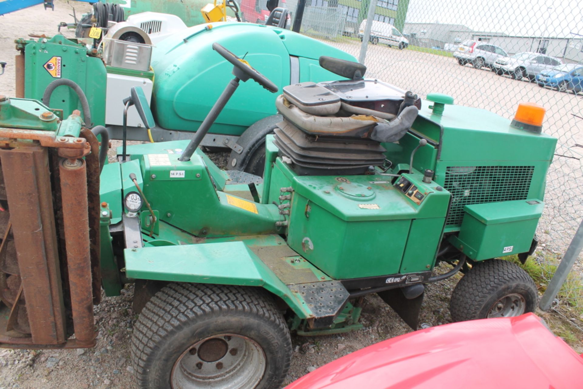 Sale Item:   RANSOMES 213 HIGHWAY RIDE ON MOWER   SL52 CZW   Vat Status:    Plus Vat @ 20 % - Image 2 of 2