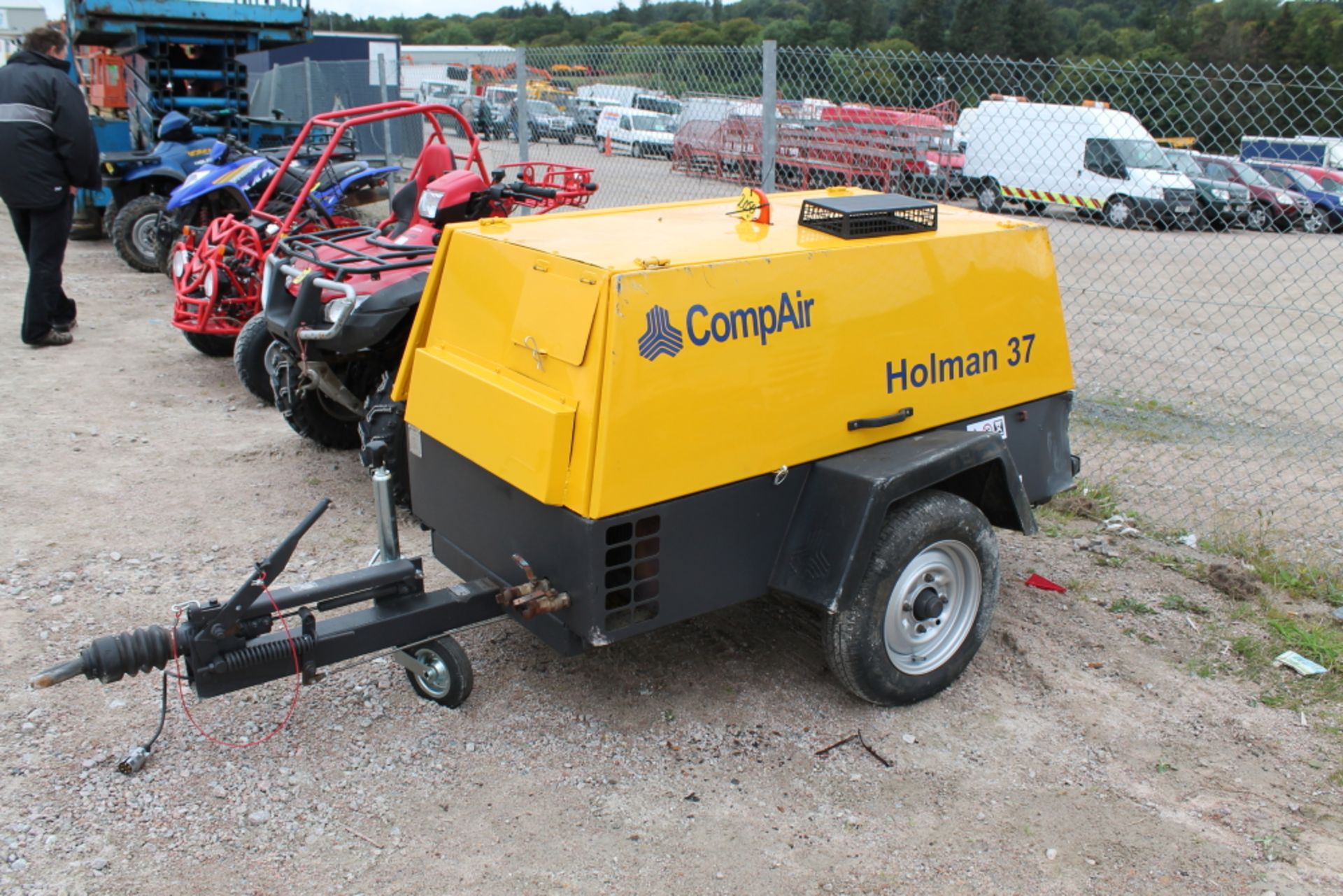 Sale Item:   COMPAIR TOWABLE COMPRESSOR    Vat Status:    Plus Vat @ 20 %   Buyers Fees on this - Image 2 of 5