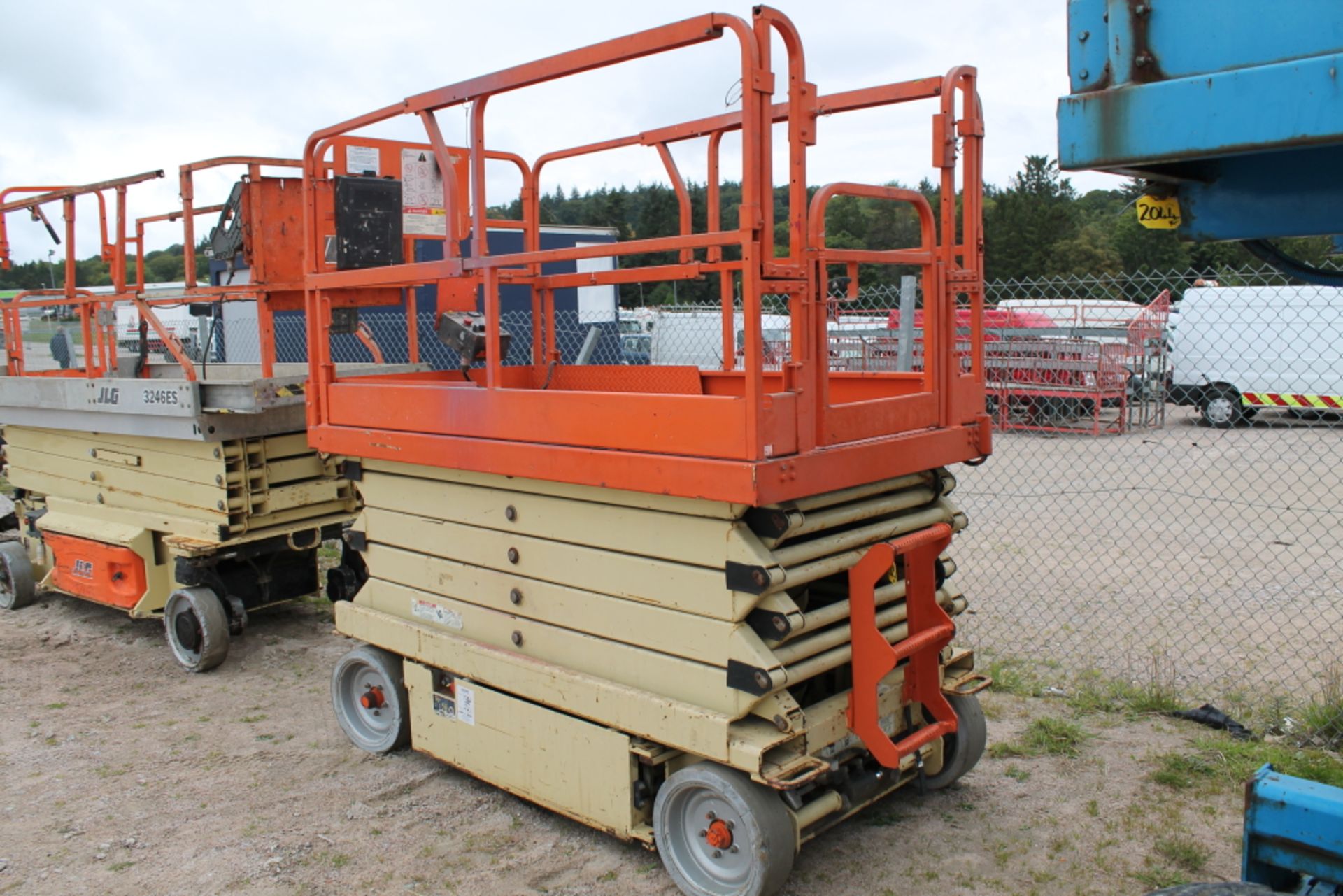 Sale Item:   JLG SCISSOR LIFT    Vat Status:    Plus Vat @ 20 %   Buyers Fees on this lot:   A - Image 2 of 3