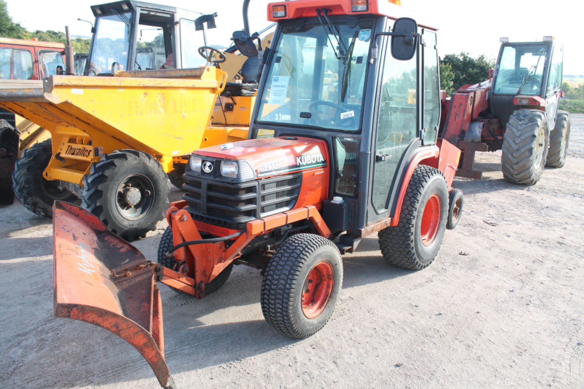 Kubota B2110- 0cc 2 Door Tractor   Reg No :   SY51EUP   D.F.R :   11-Feb-02  Miles / Kms :   765