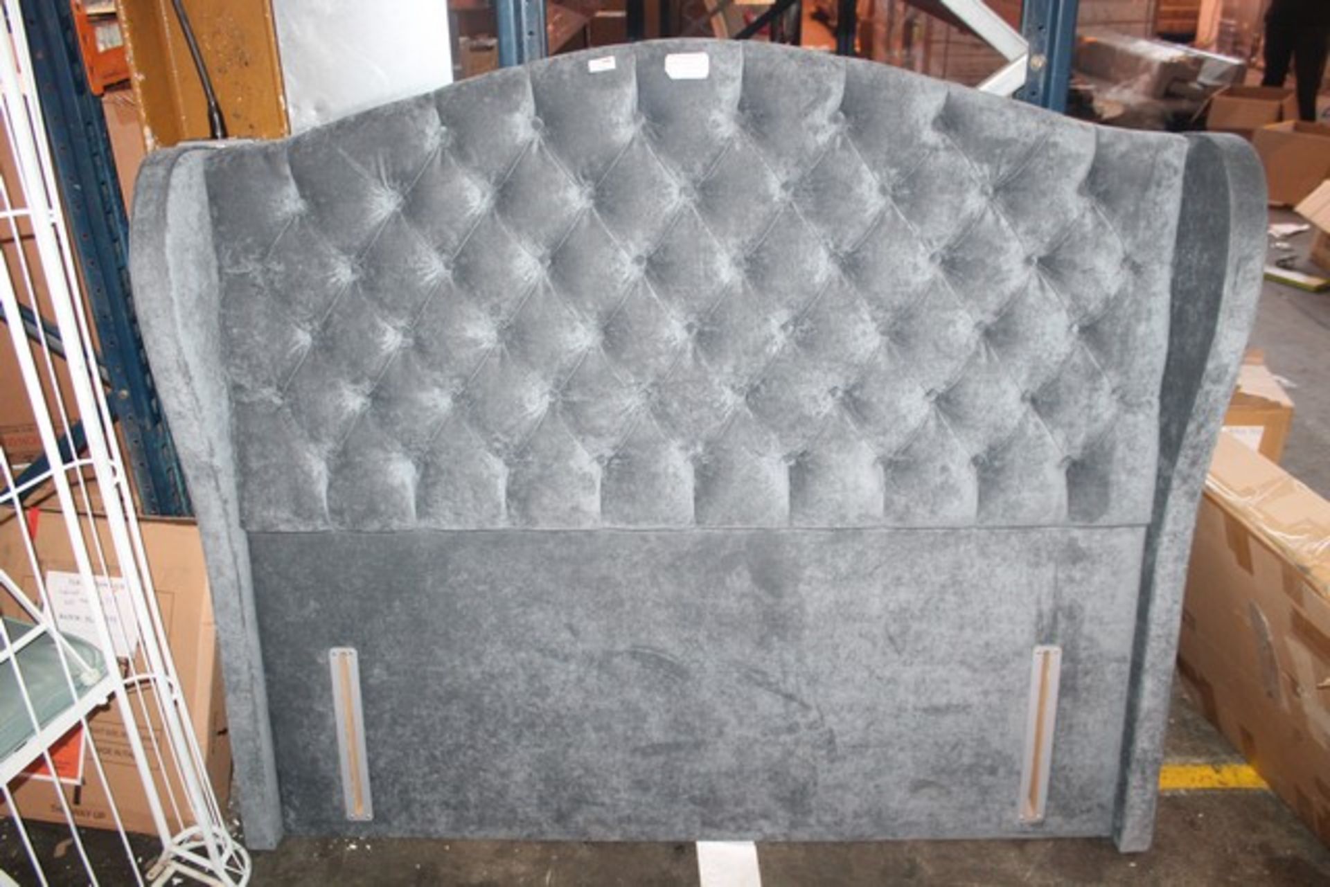 1 x TEMPUR 135CM STRUTTED GREY FABRIC UPHOLSTERED HEADBOARD RRP £1285 (17600031)  *PLEASE NOTE