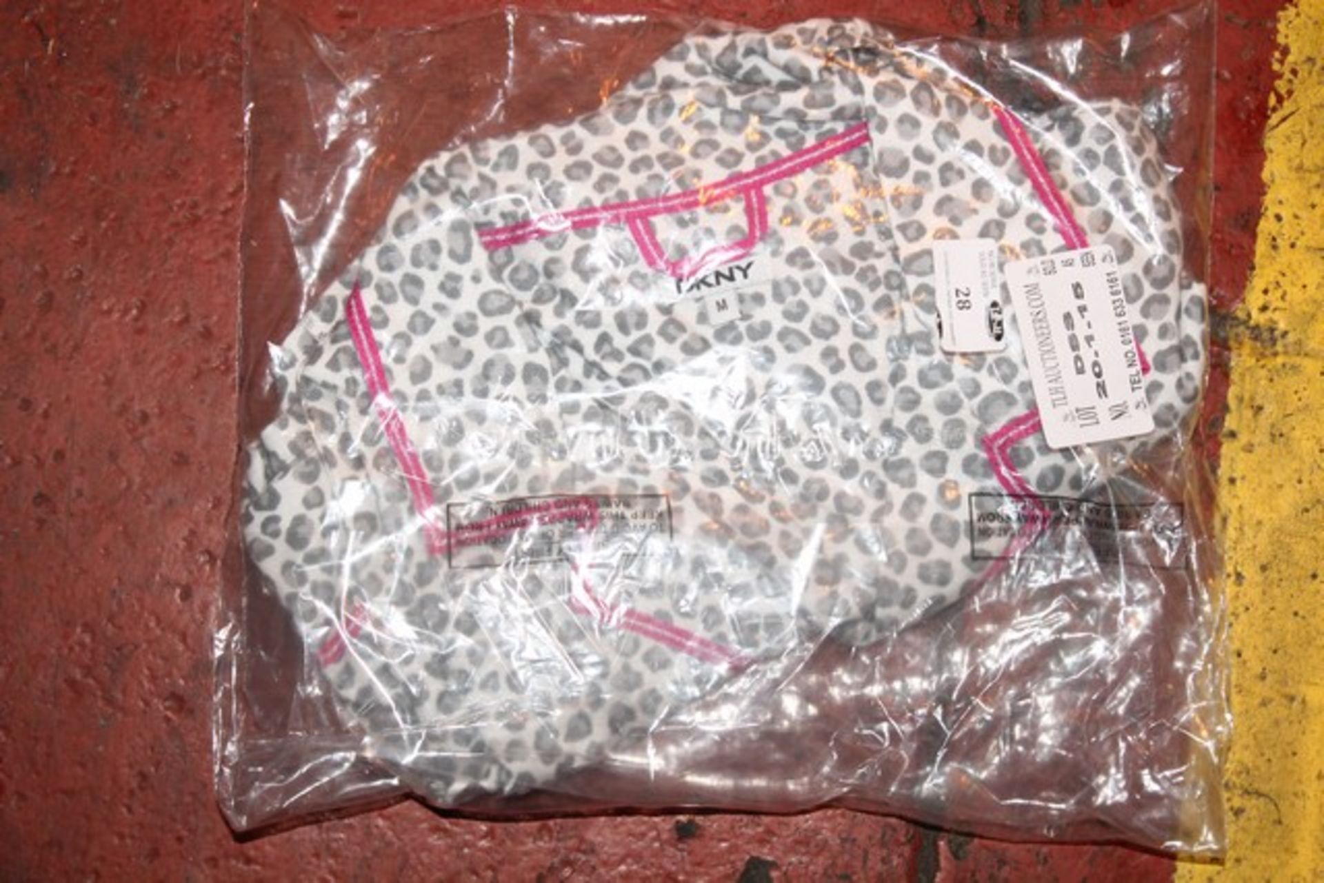 1 x DKNY LEOPARD PRINT PYJAMA SET SIZE MEDIUM (20/1/2015)  *PLEASE NOTE THAT THE BID PRICE IS