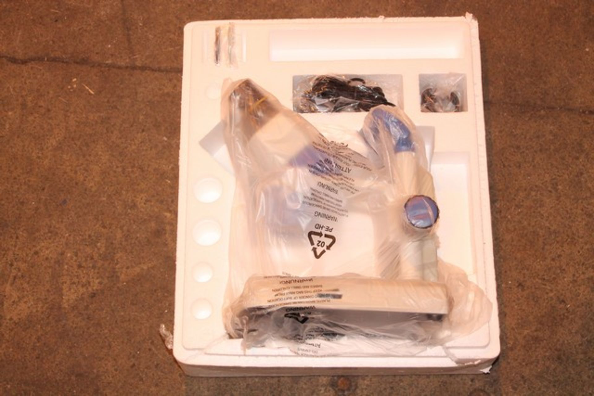 1 x BOXED BRAND NEW SCIENTIFIC MICROSCOPE   *PLEASE NOTE THAT THE BID PRICE IS MULTIPLIED BY THE