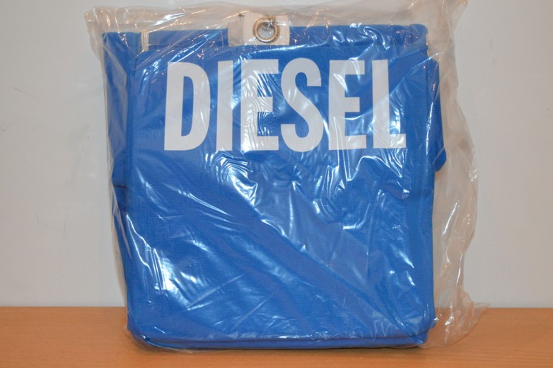 BRAND NEW DIESEL BLUE LARGE HOLDALL (DSCLIP)