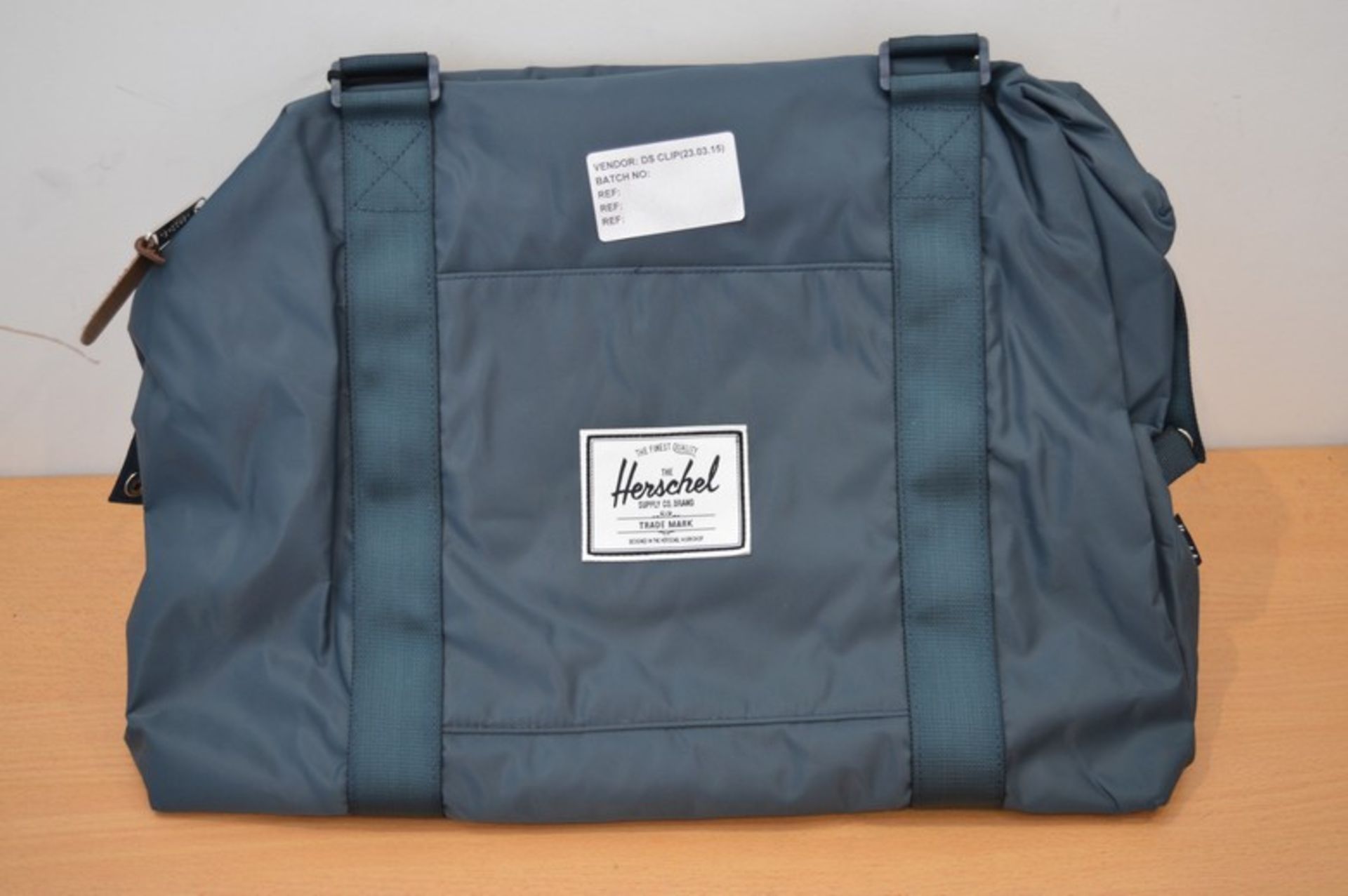 BRAND NEW WITH LABELS HERSCHEL SUPPLE.CO BLUE WATERFPROOF CARRY ALL RRP £75 (DSCLIP)(23.03.15)