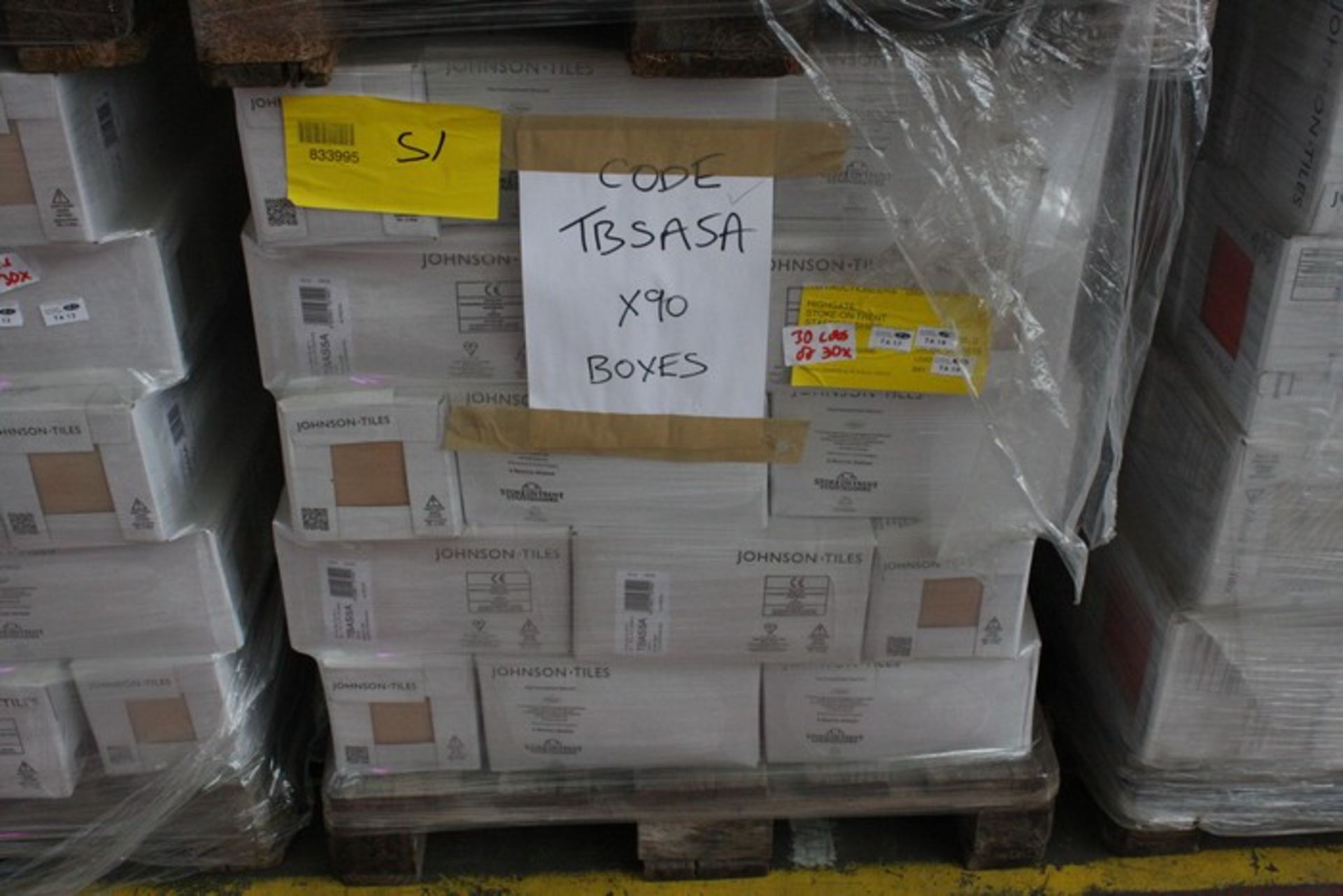 ONE LOT TO CONTAIN 30X PACKS OF BRAND NEW FACTORY SEALED DESIGNER WALL/FLOOR TILES 15X15 BEIGE