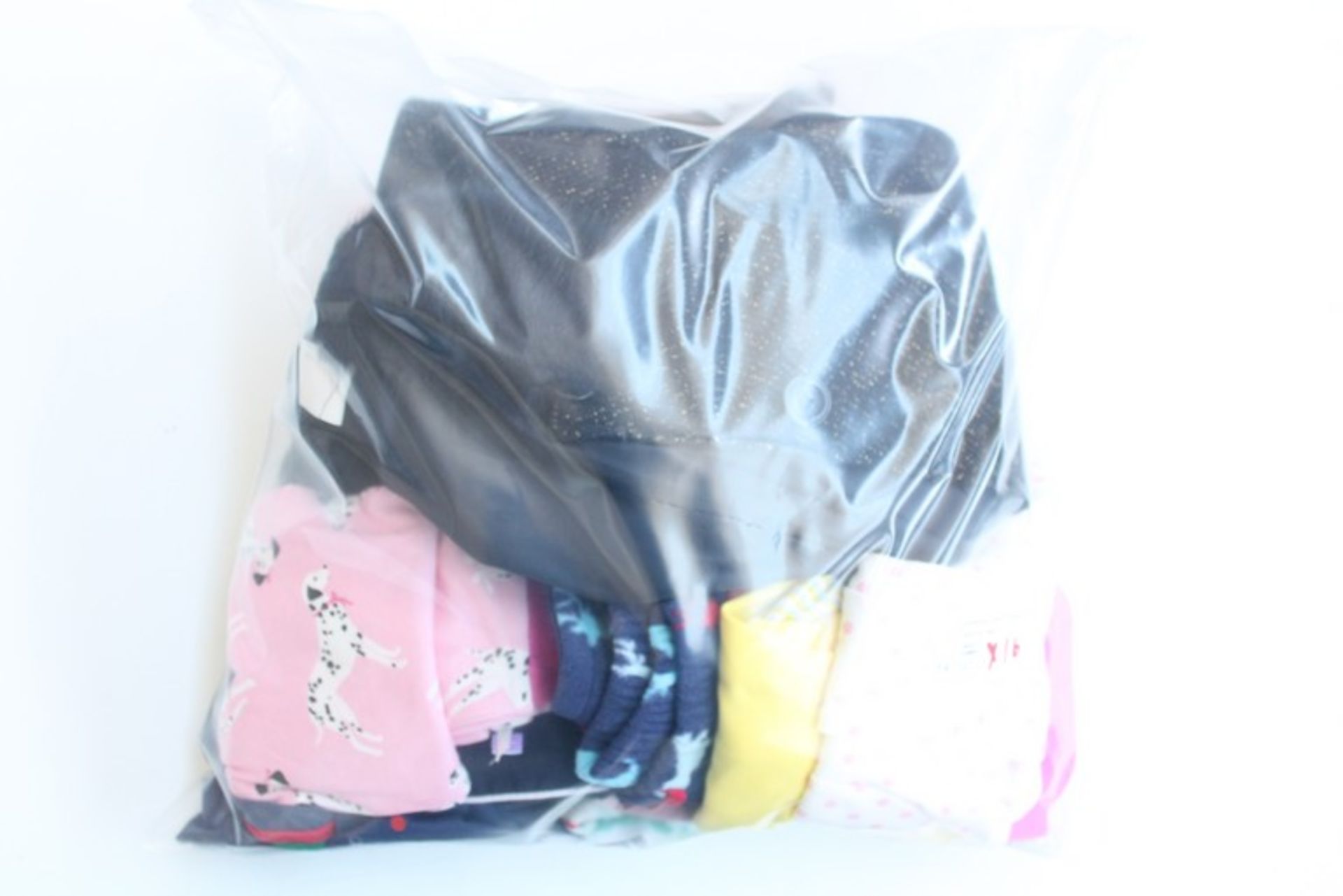 ONE BAG TO CONTAIN 16X ASSORTED ITEMS OF DESIGNER FASHION WARE (DS CLIP 26/3/15)
