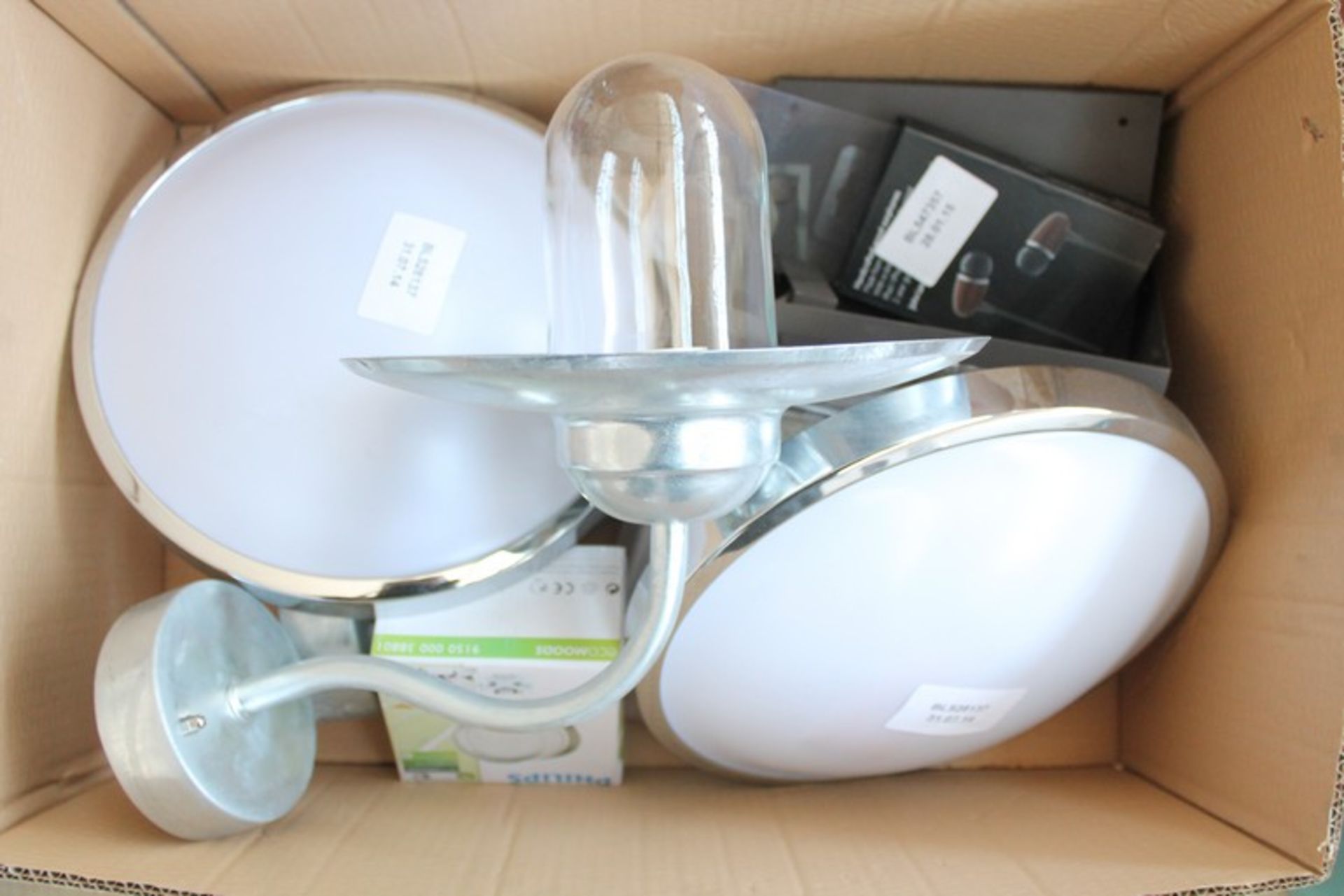 ONE BOX TO CONTAIN 5X ASSORTED LIGHTS (BL554980)