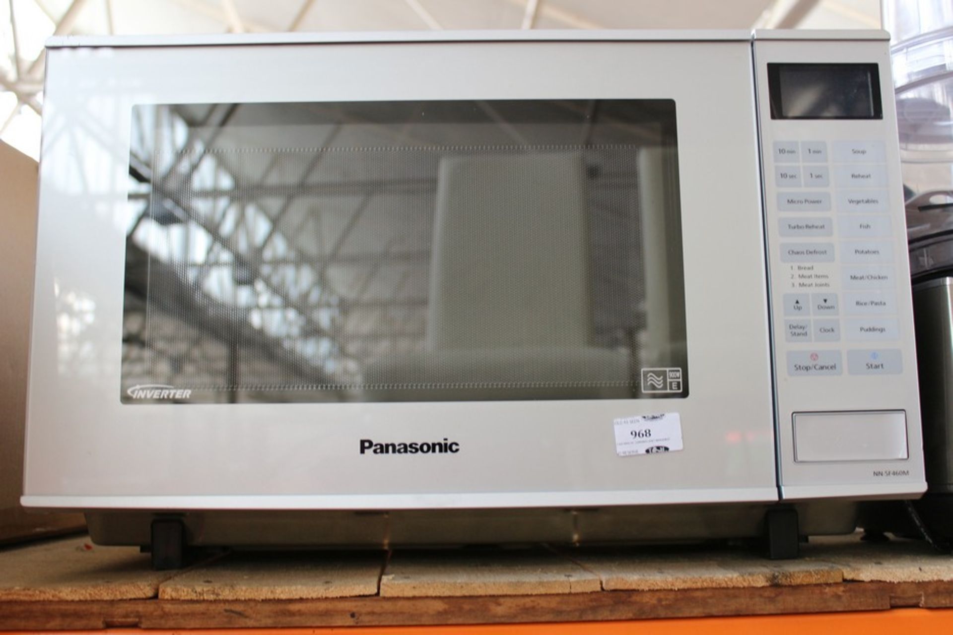 1 x PANASONIC NN-SF460M SILVER MICROWAVE OVEN (587187)  *PLEASE NOTE THAT THE BID PRICE IS