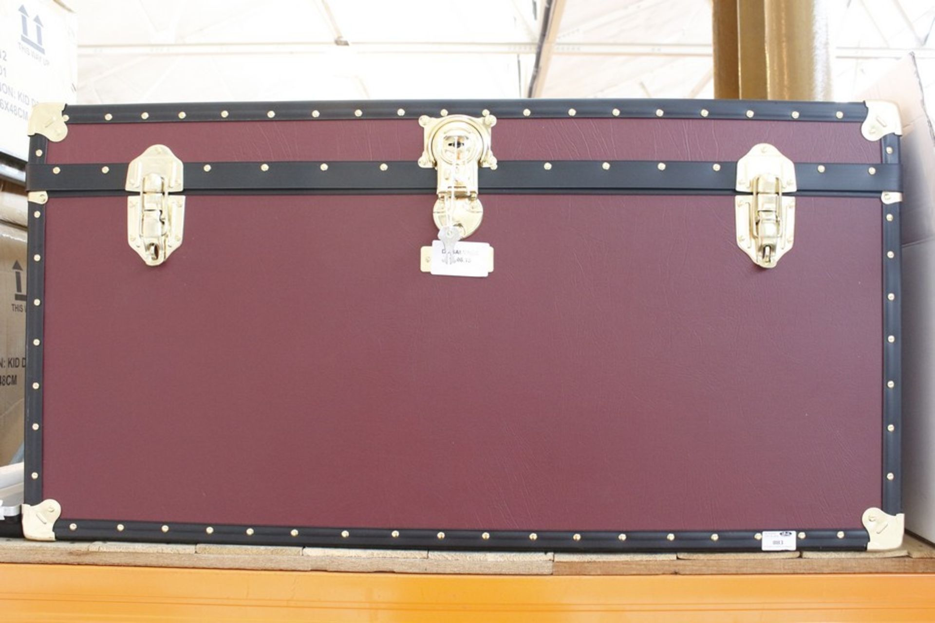 1 x DESIGNER STORAGE TRUNK WITH KEYS (19.6.15)  *PLEASE NOTE THAT THE BID PRICE IS MULTIPLIED BY THE