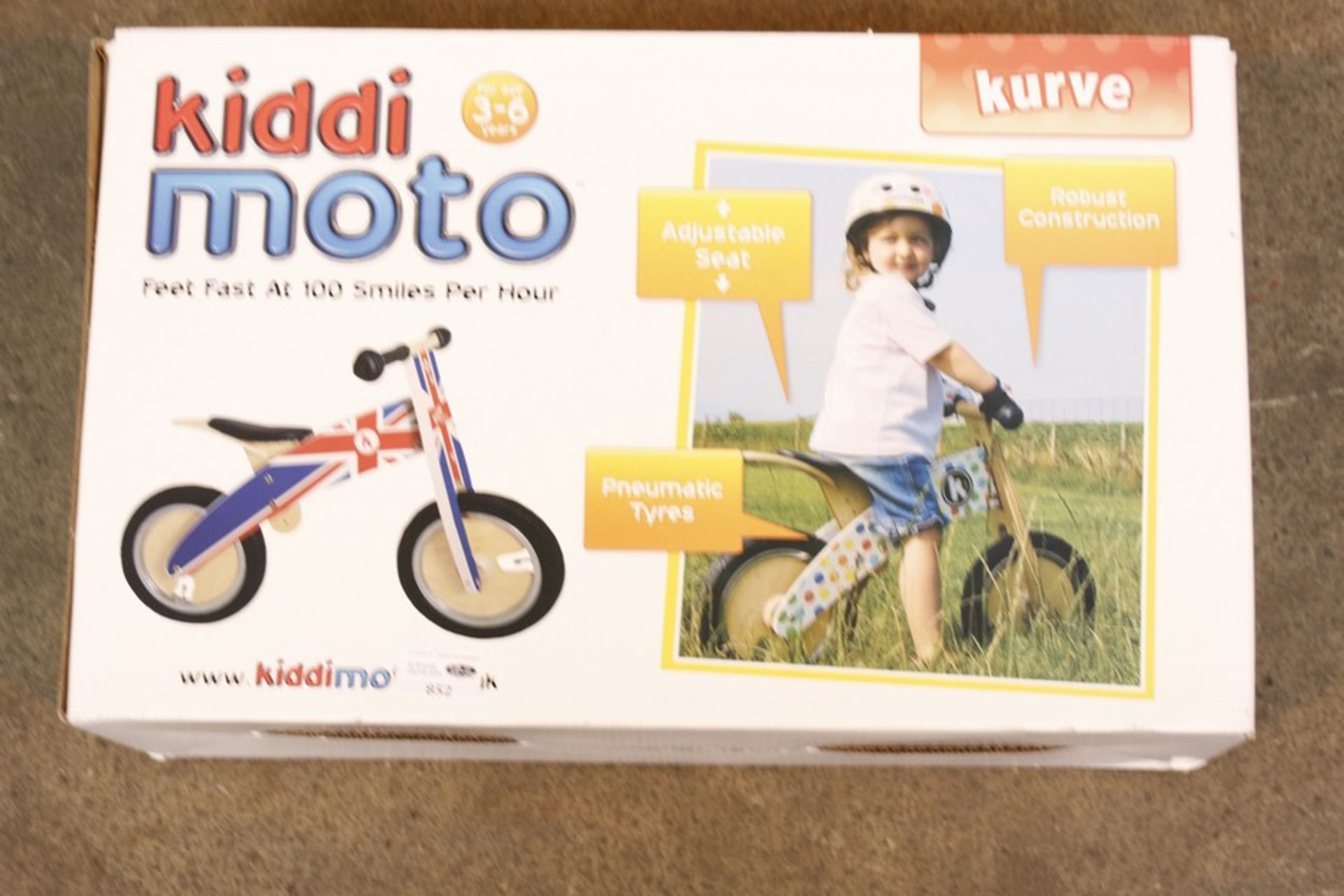 1 x BOXED KIDDIE MOTO SIT AND RIDE WOODEN BICYCLE (587335)  *PLEASE NOTE THAT THE BID PRICE IS