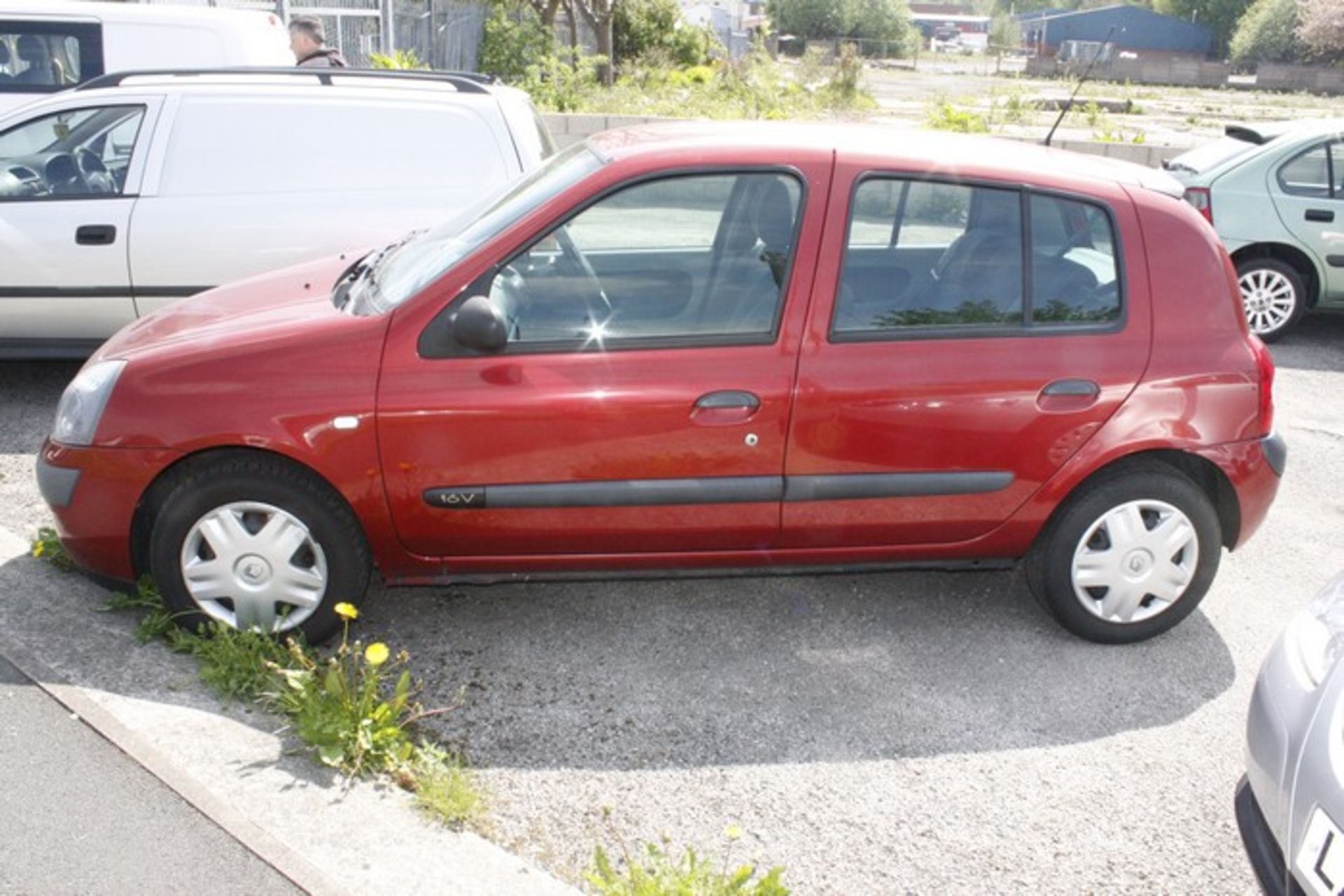 RENAULT CLIO EXPRESSION 1200CC, REGISTERED MARCH 2005, PN05 ASX, 12 MONTHS MOT, REMOTE CENTRAL - Image 3 of 11