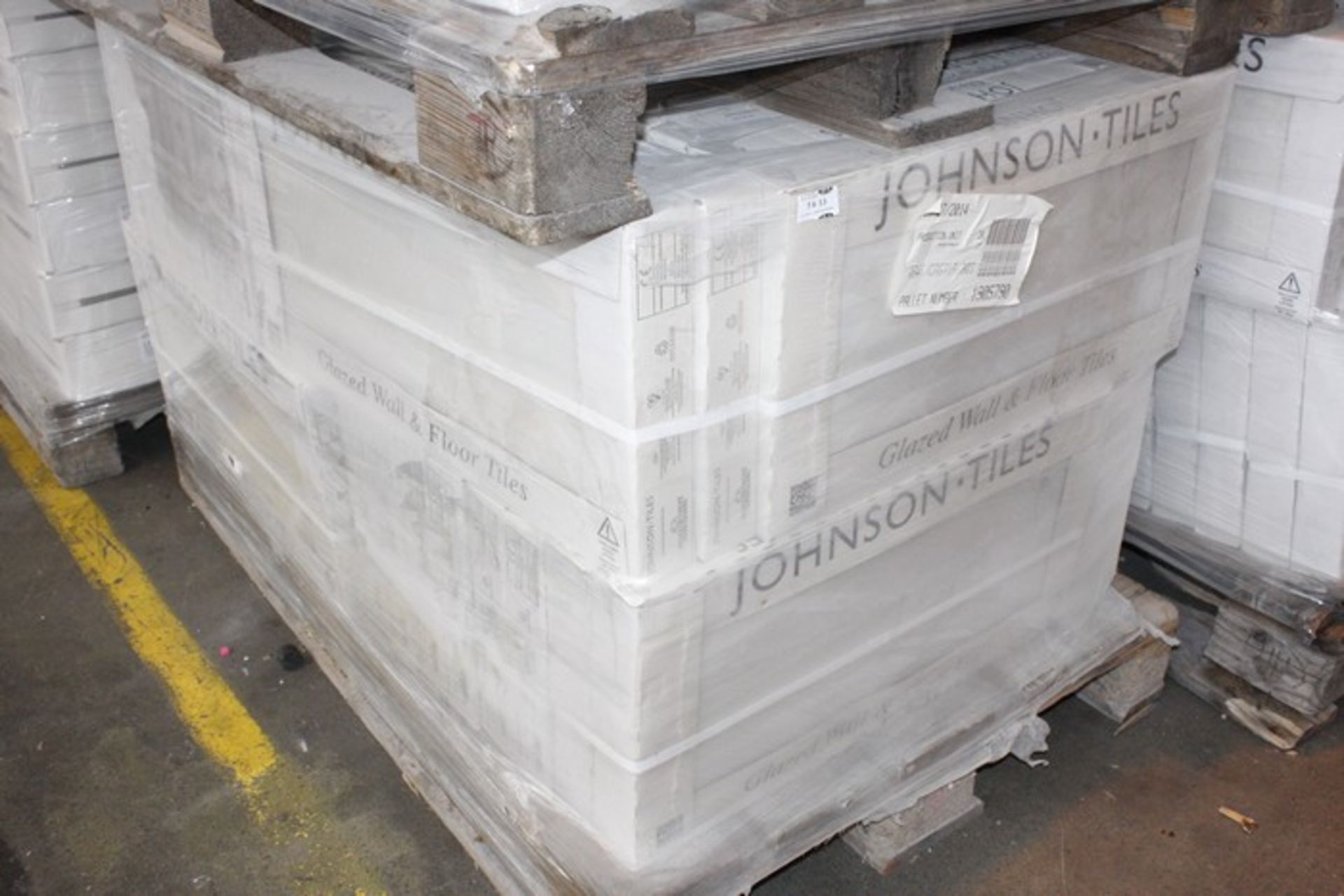 ONE PALLET TO CONTAIN 40X PACKS OF BRAND NEW FACTORY SEALED DESIGNER WALL/FLOOR TILES 60X30 CAST1A