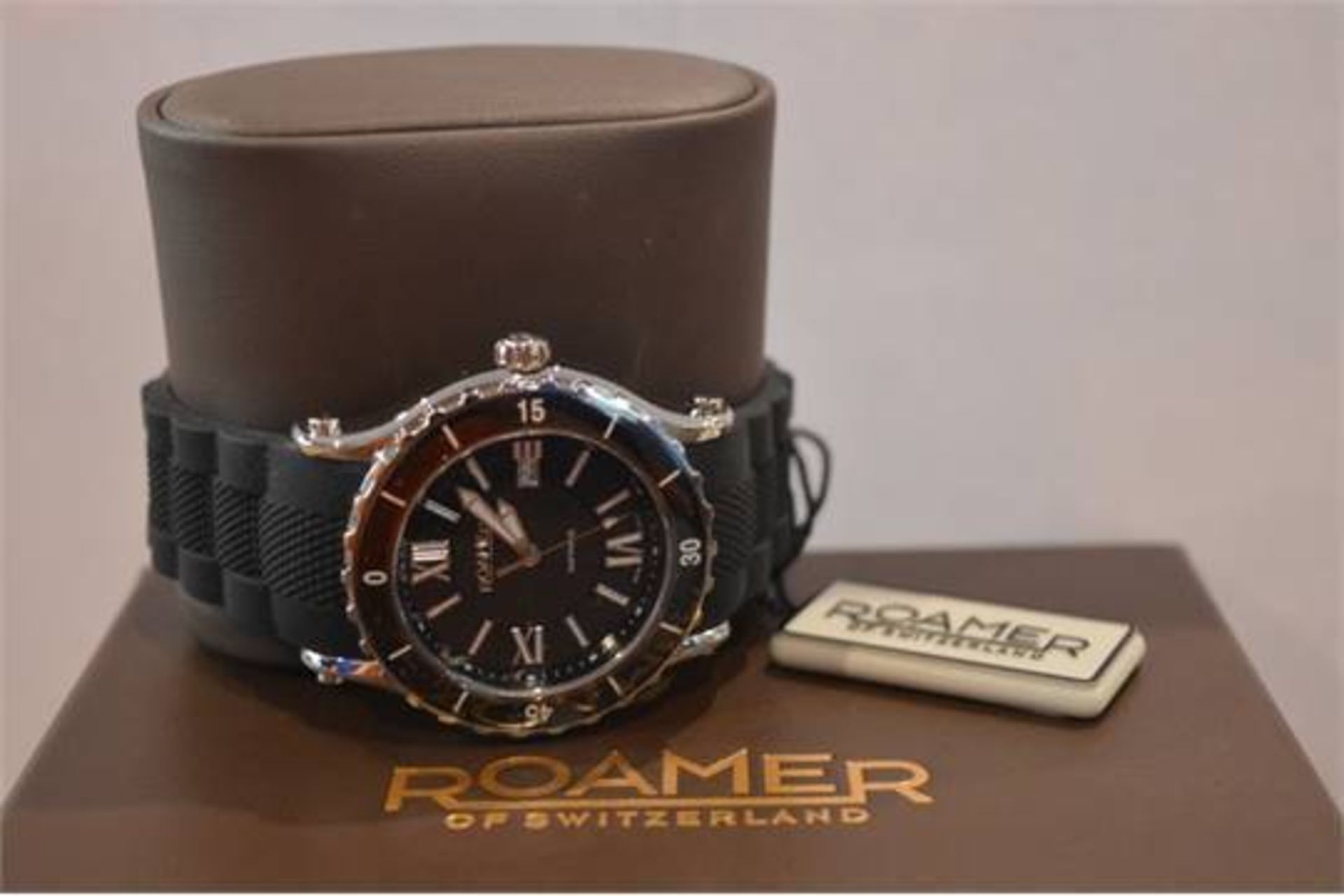 BOXED BRAND NEW UNISEX ROAMER BLACK RUBBER WATCH, MODEL- 942980415309, RRP-£245.00 (B)