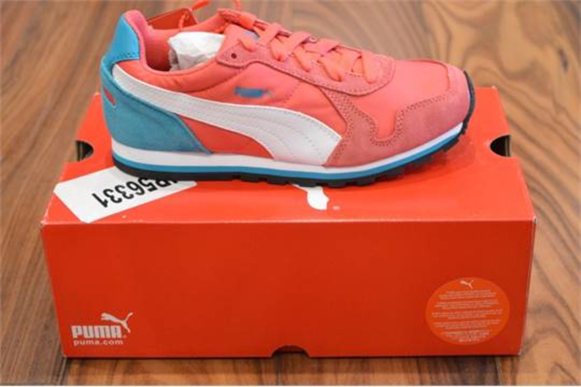 BOXED BRAND NEW PUMA TRAINERS, UK SIZE- 2, RRP-£59.99 (DSCLIP)(23.07.15)