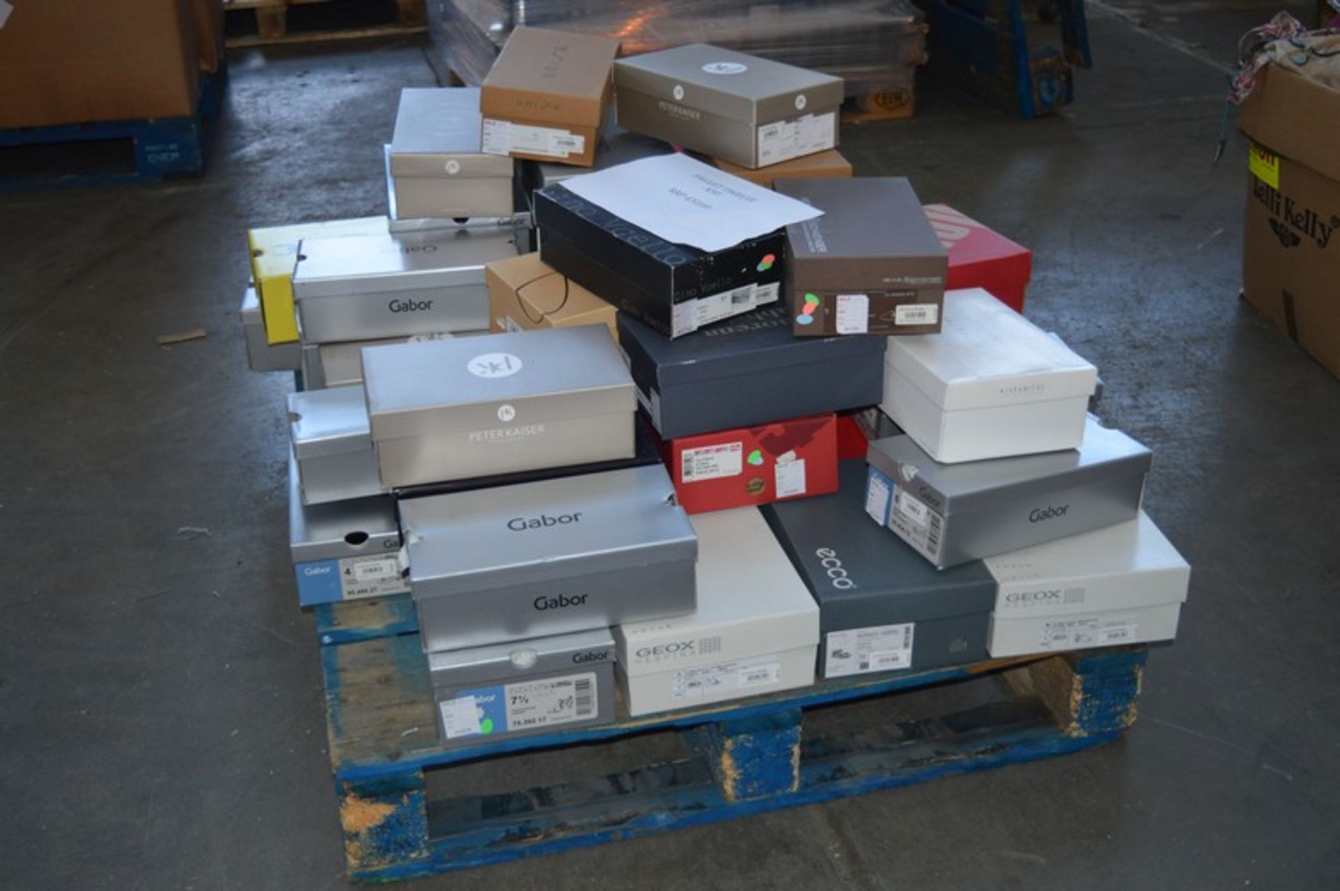 ONE PALLET TO CONTAIN 59 PAIRS OF BOXED DESIGNER SHOES TO INCLUDE, UGG, FITFLOP, PETER KAISER,