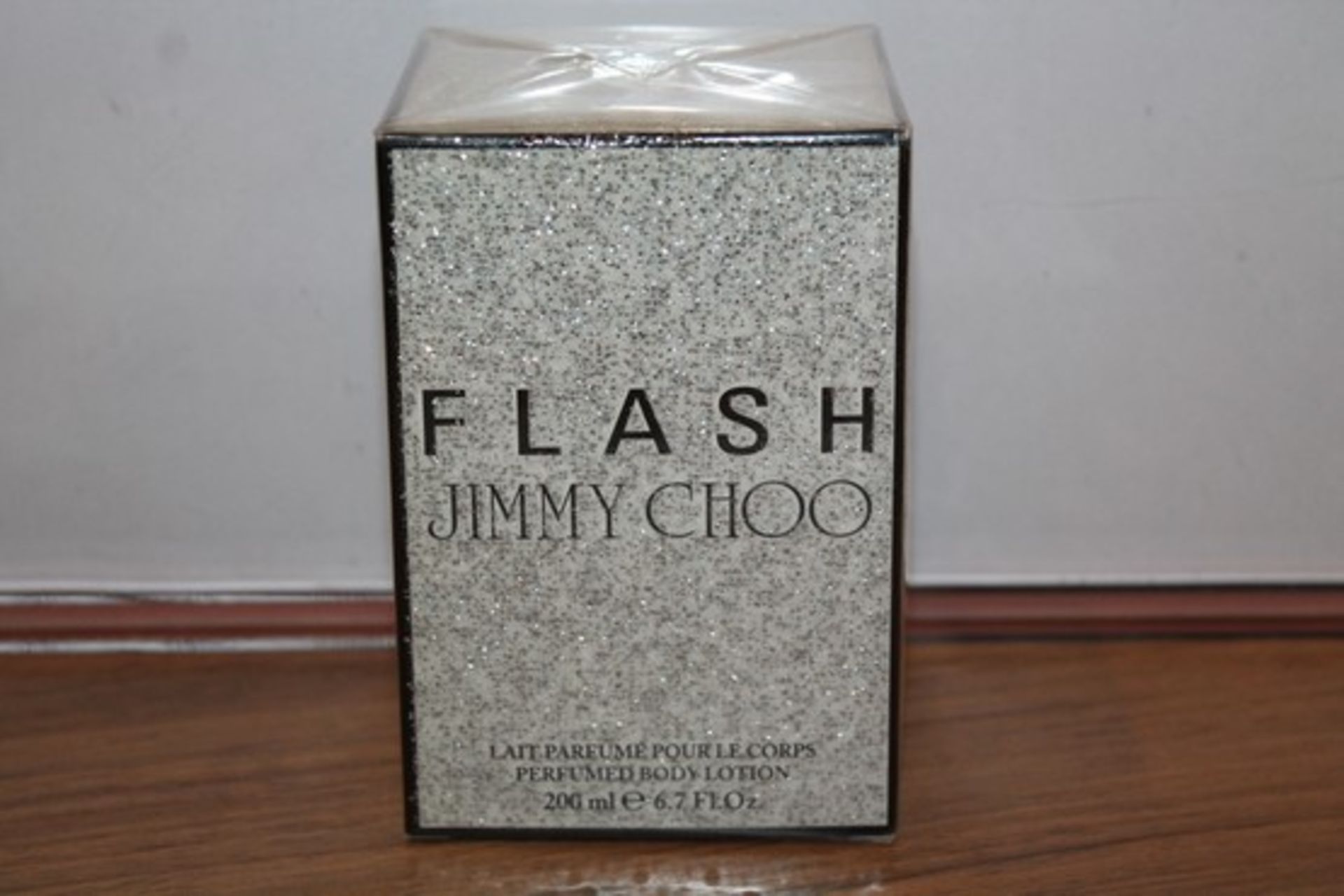 BOXED BRAND NEW FACTORY SEALED JIMMY CHOO FLASH, BODY LOTION, 200ML, (DS RES FASHION) (TRAILER TLH-