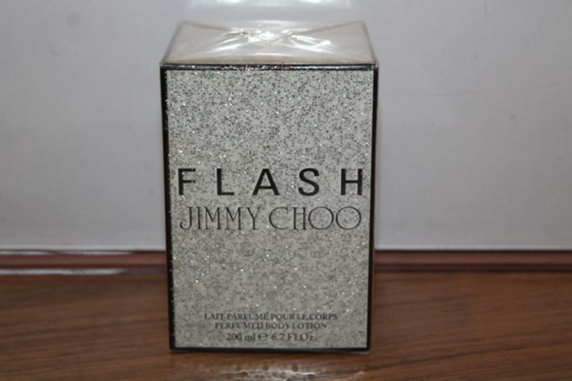 BOXED BRAND NEW FACTORY SEALED JIMMY CHOO FLASH, BODY LOTION, 200ML, (DS RES FASHION) (TRAILER TLH-