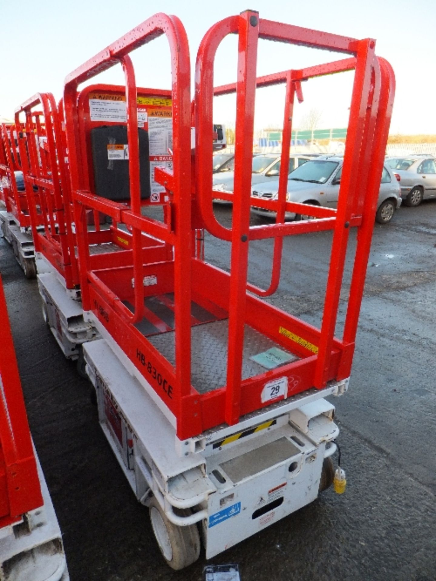 Hy-Brid HB830CE self propelled man lift