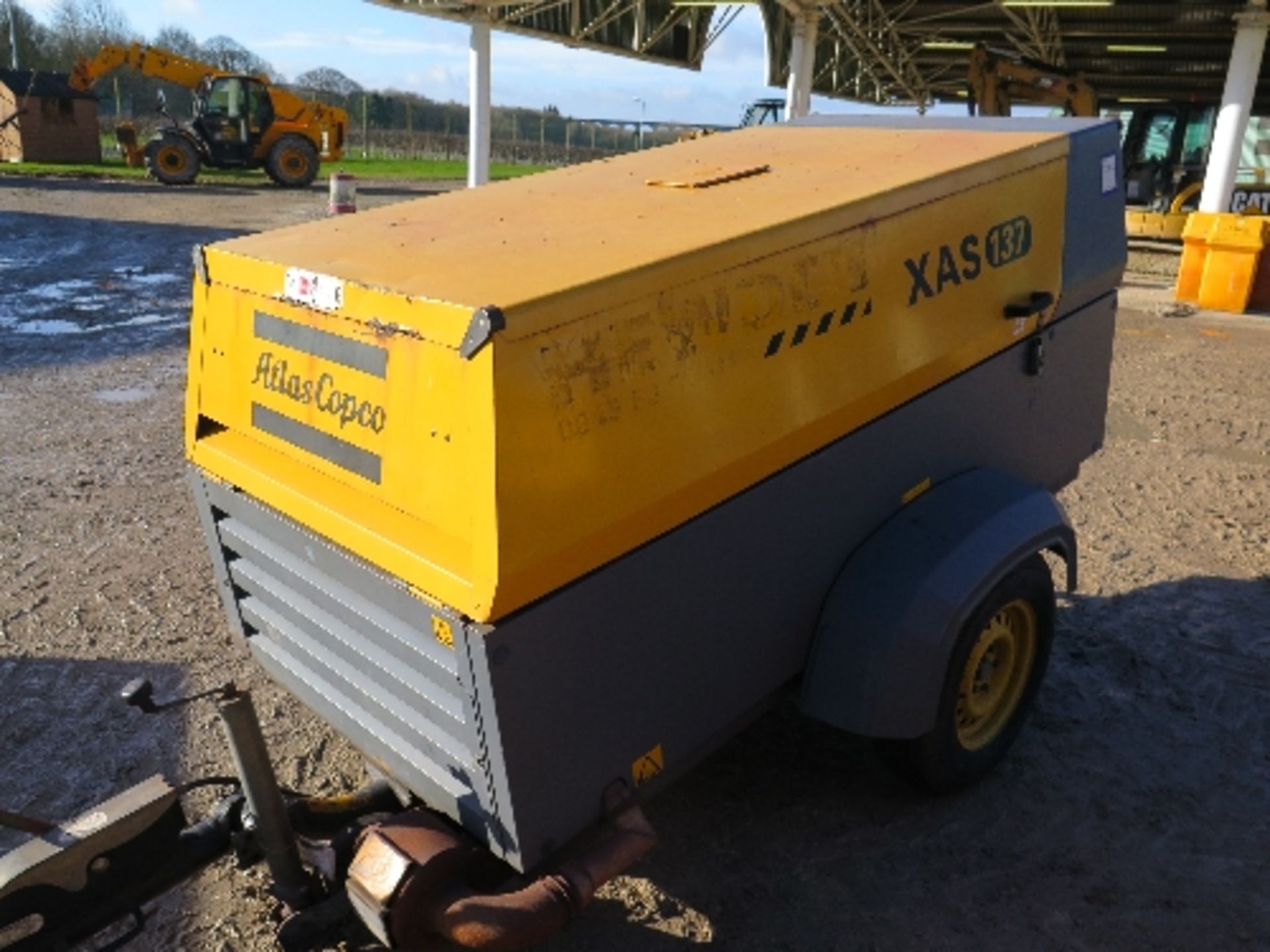 Atlas Copco XAS137DD compressor 2008 3601 hrs RMA 5004007
RUNS AND MAKES AIR 
DEUTZ
All lots have