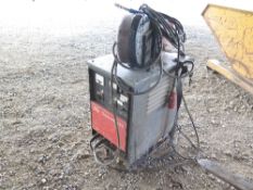 Transmig 350 welder PF117 All lots have been described to the best of our ability from information