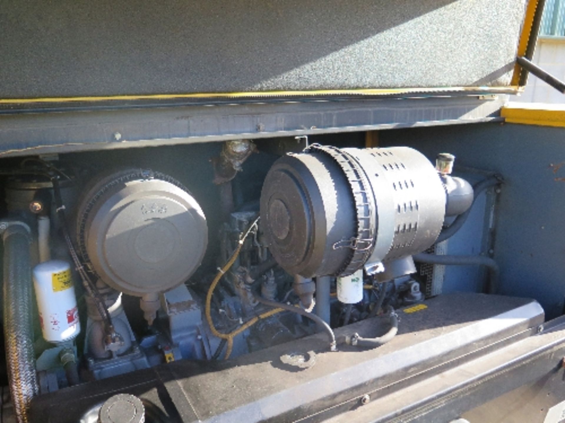 Atlas Copco XAS136 compressor 2005 2906 hrs 137849
RUNS AND MAKES AIR 
DEUTZ All lots have been - Image 4 of 4