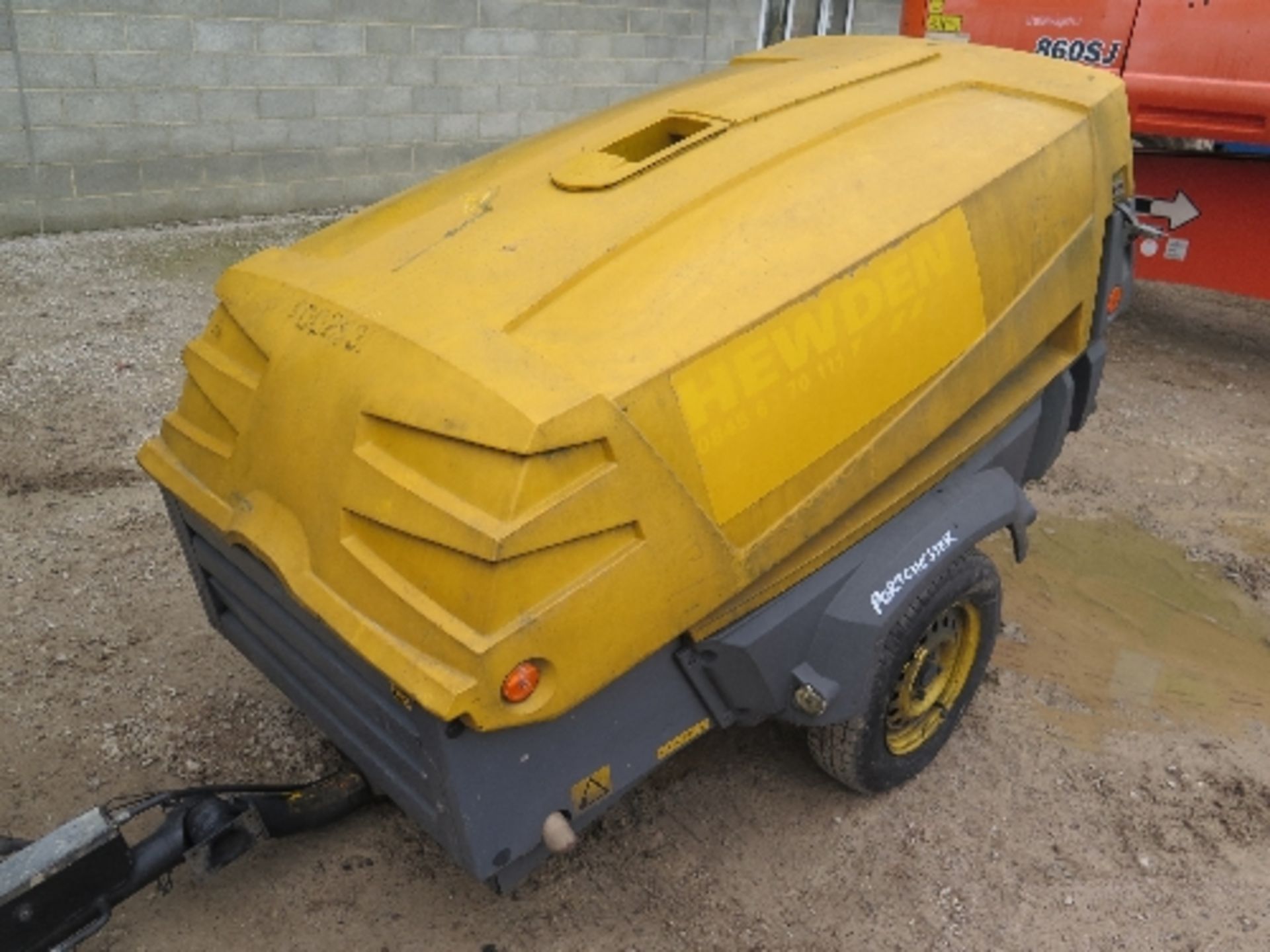 Atlas Copco XAS77 compressor 2008 5002531
RMA no battery 2495 hrs
All lots have been described