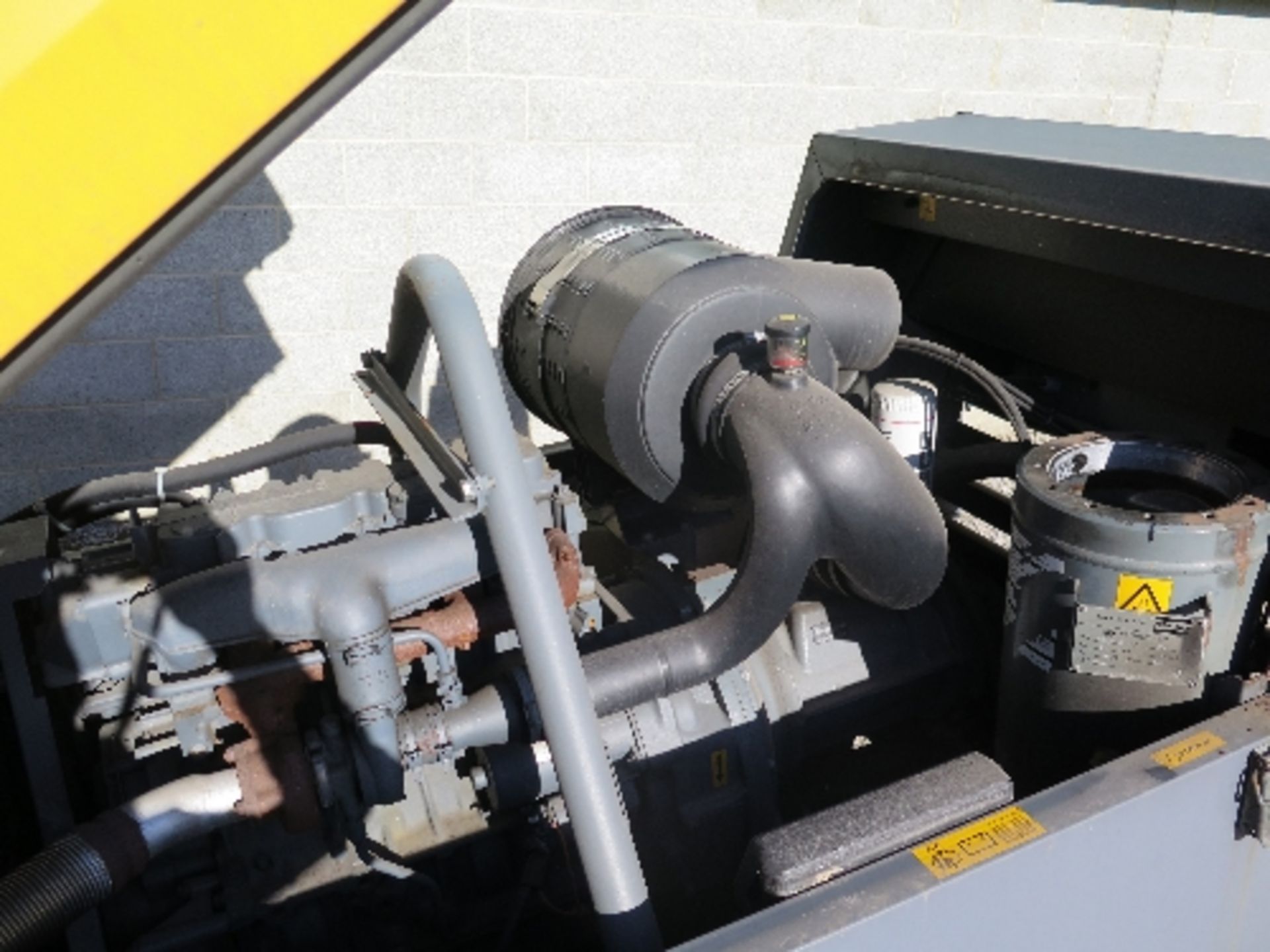 Atlas Copco XAS137DD compressor 2008 998 hrs 5002556
DEUTZ ENGINE 
ENGINE TURNS OVER OK BUT - Image 3 of 3