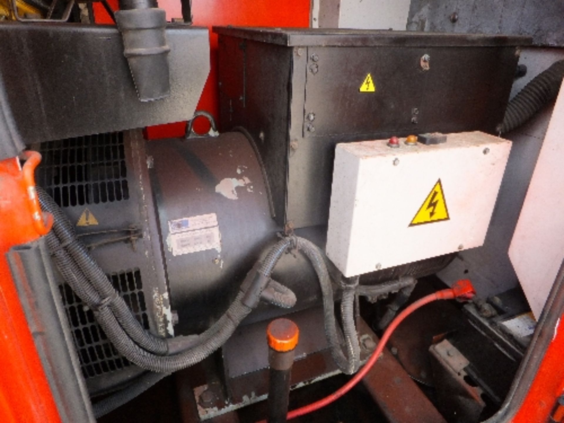 Wilson Perkins 250kva generator RMP 25537 hrs HF2511 - Image 7 of 7