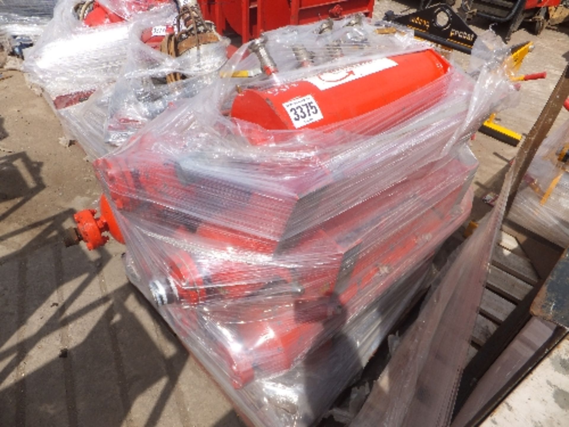 Pallet of air manifolds