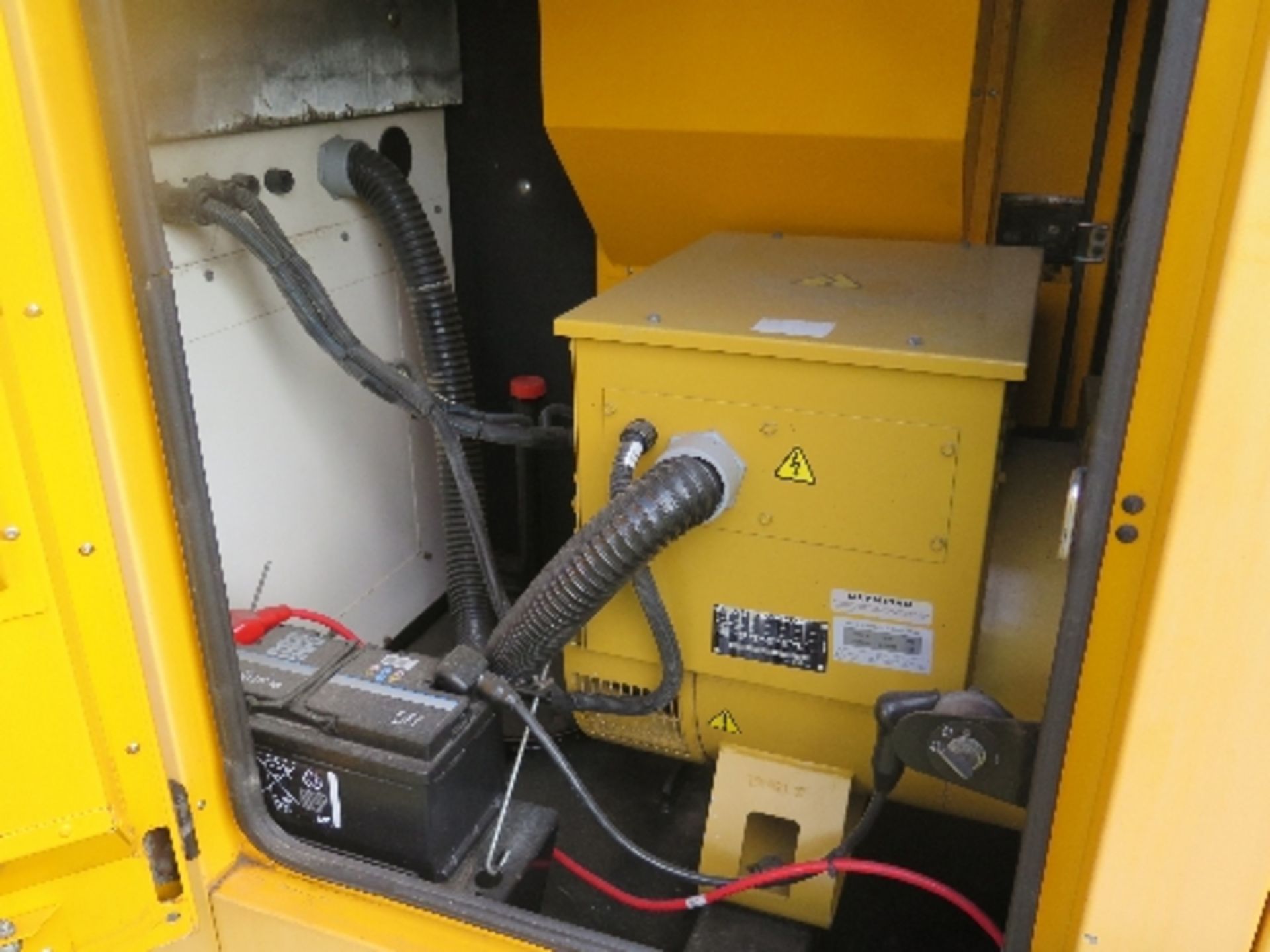 Caterpillar XQE100 generator 17983 hrs 158071
PERKINS - RUNS AND MAKES POWER
ALL LOTS are SOLD - Image 5 of 6