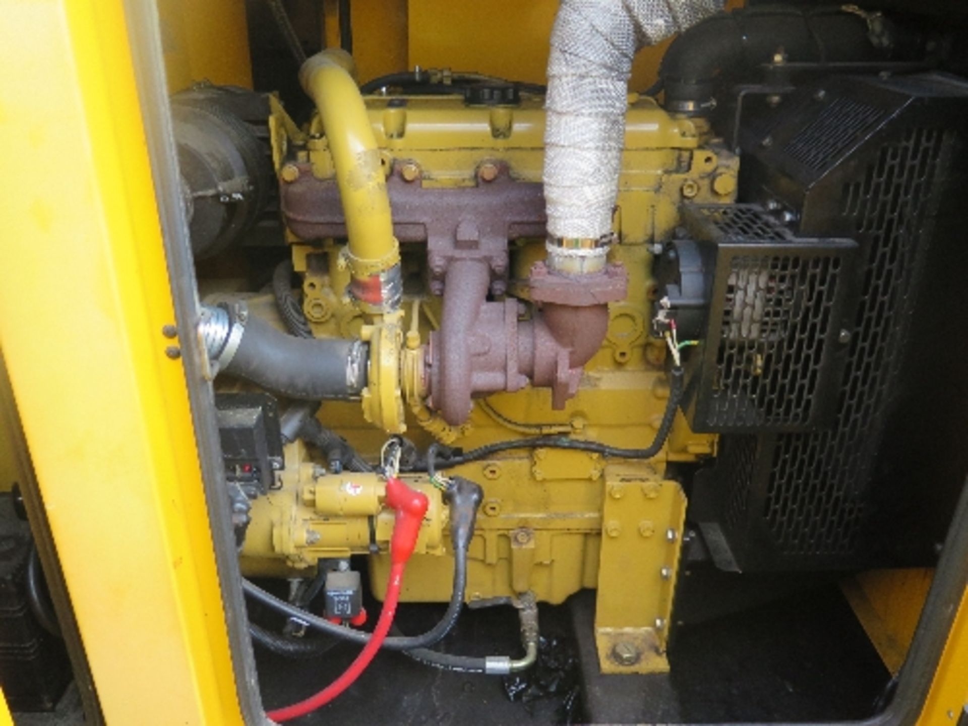 Caterpillar XQE80 generator 11729 hrs 157805
PERKINS - RUNS AND MAKES POWER
ALL LOTS are SOLD AS - Image 5 of 6