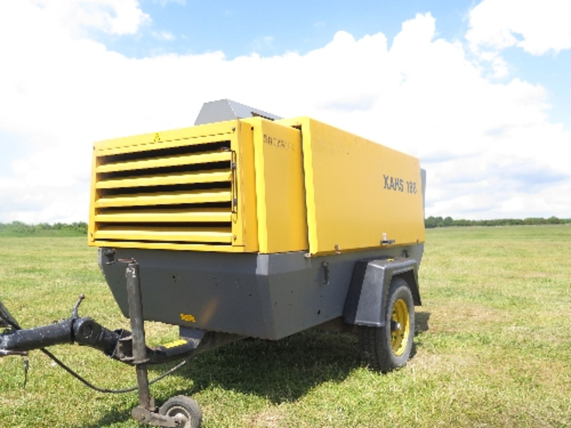 Atlas Copco XAHS186DD compressor 2008 5002614
529 HOURS? - DEUTZ POWER - TURNS OVER - INJECTION/