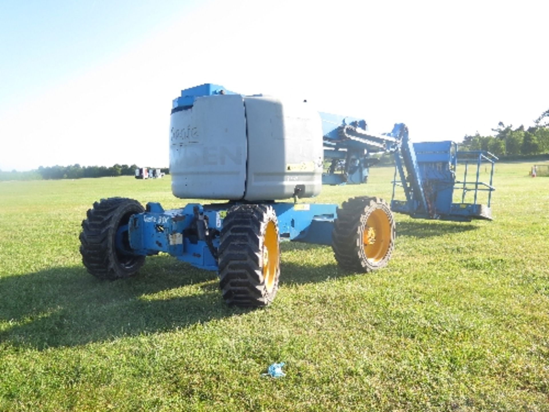 Genie Z45/25 artic boom 2437 hrs 2007 5000086ALL LOTS are SOLD AS SEEN WITHOUT WARRANTY expressed,