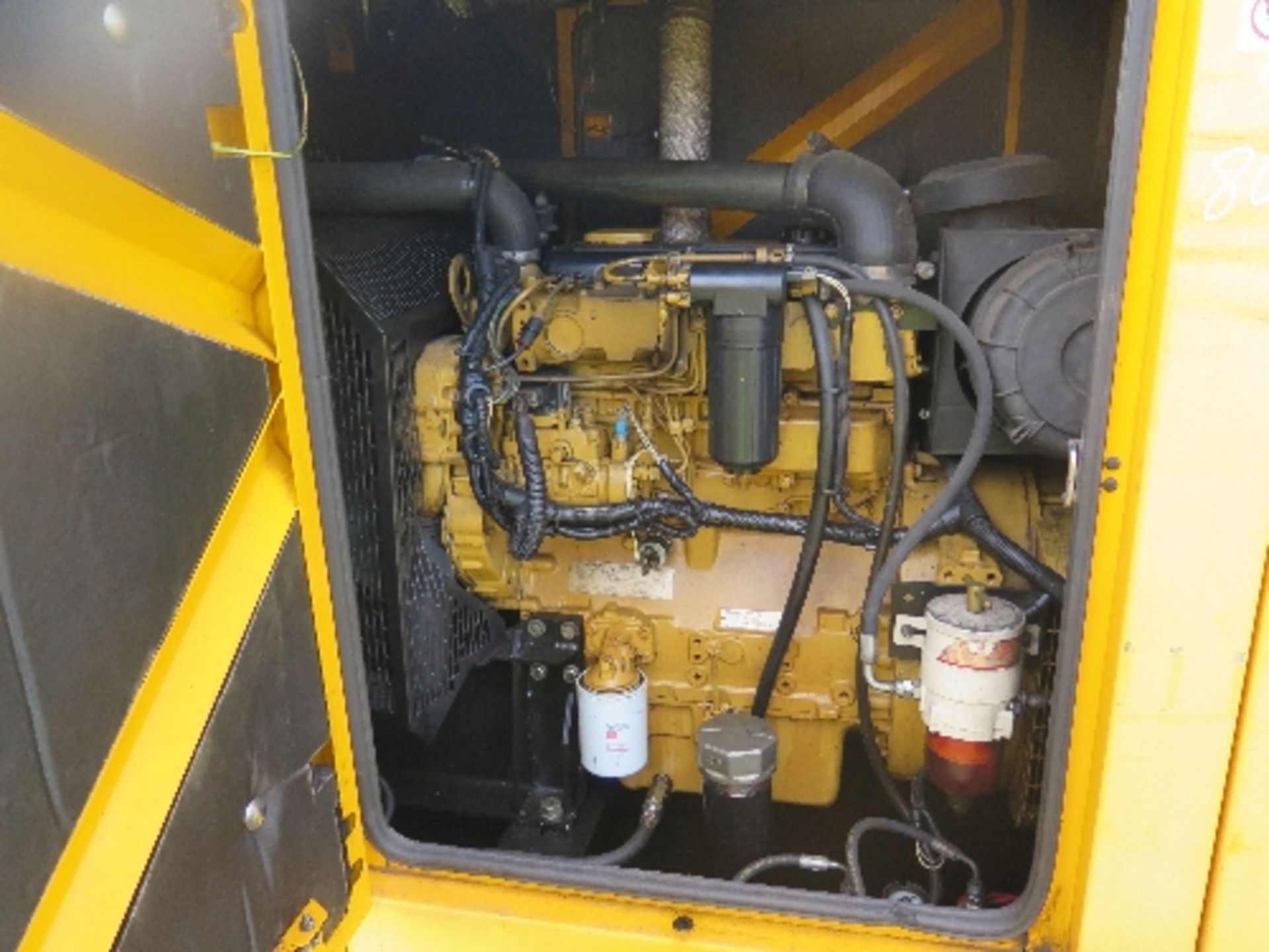Caterpillar XQE80 generator 12997 hrs 5003857
PERKINS POWER - RUNS AND MAKES POWER
ALL LOTS are - Image 3 of 5
