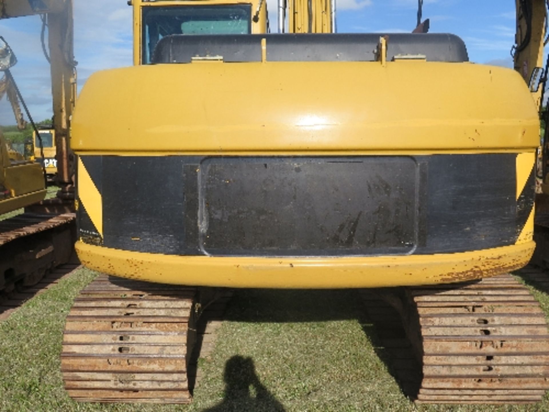 Caterpillar 312C excavator 4331 hrs 2006 145477
CANOPY DAMAGE
ONE SIDE POOR TRACKING FORWARD - - Image 2 of 9